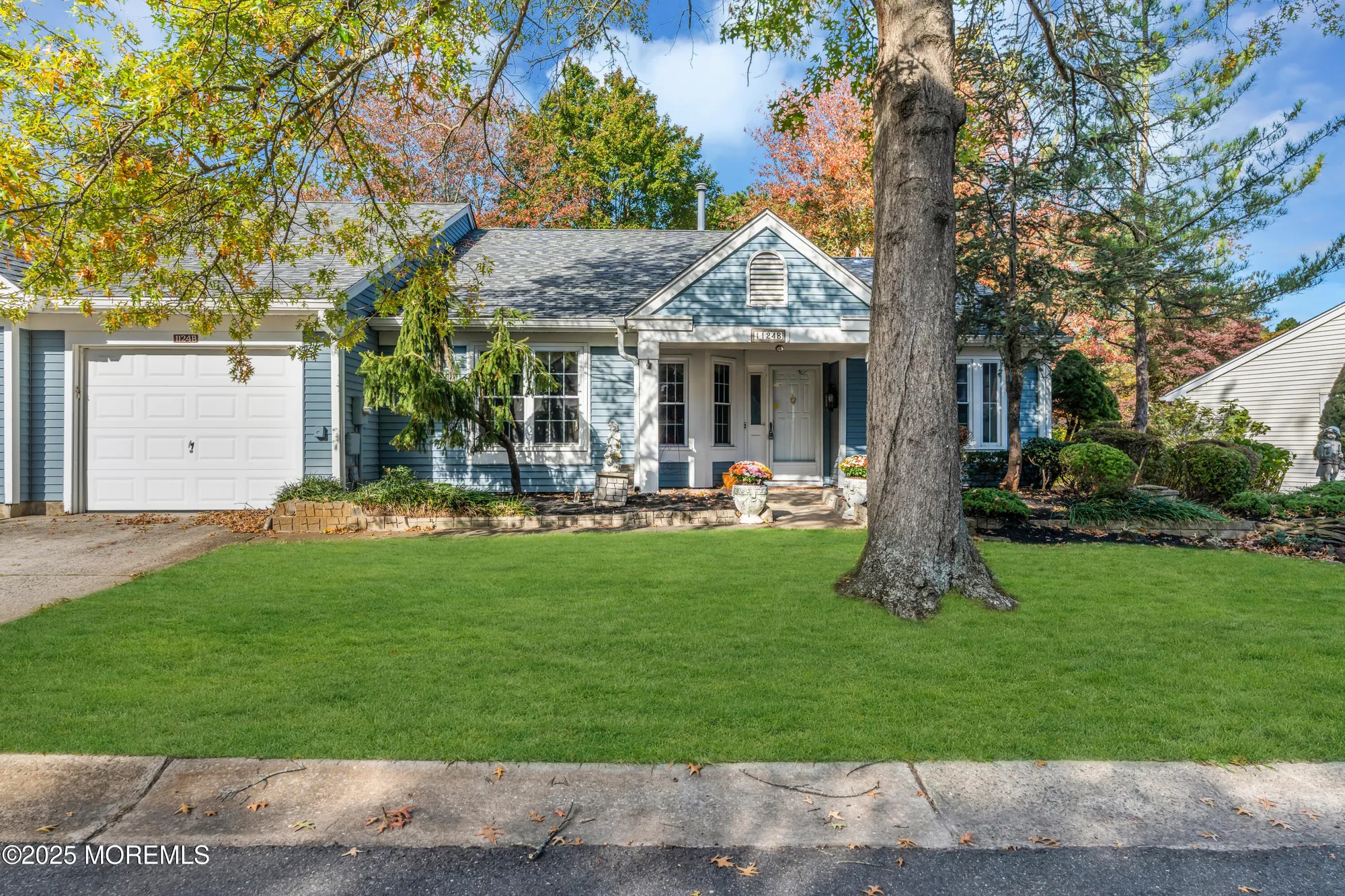 Property Slideshow image 1 of 45 | 1124b thornbury ln, Manchester, NJ, 08759