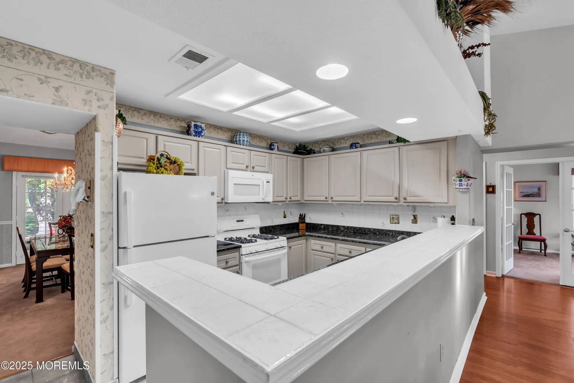 Property Slideshow image 18 of 45 | 1124b thornbury ln, Manchester, NJ, 08759