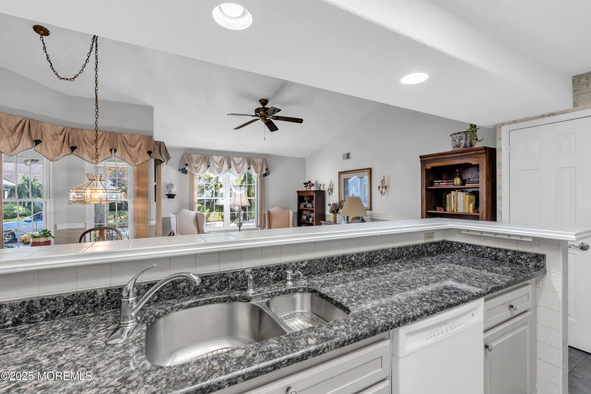 Property Slideshow image 21 of 45 | 1124b thornbury ln, Manchester, NJ, 08759