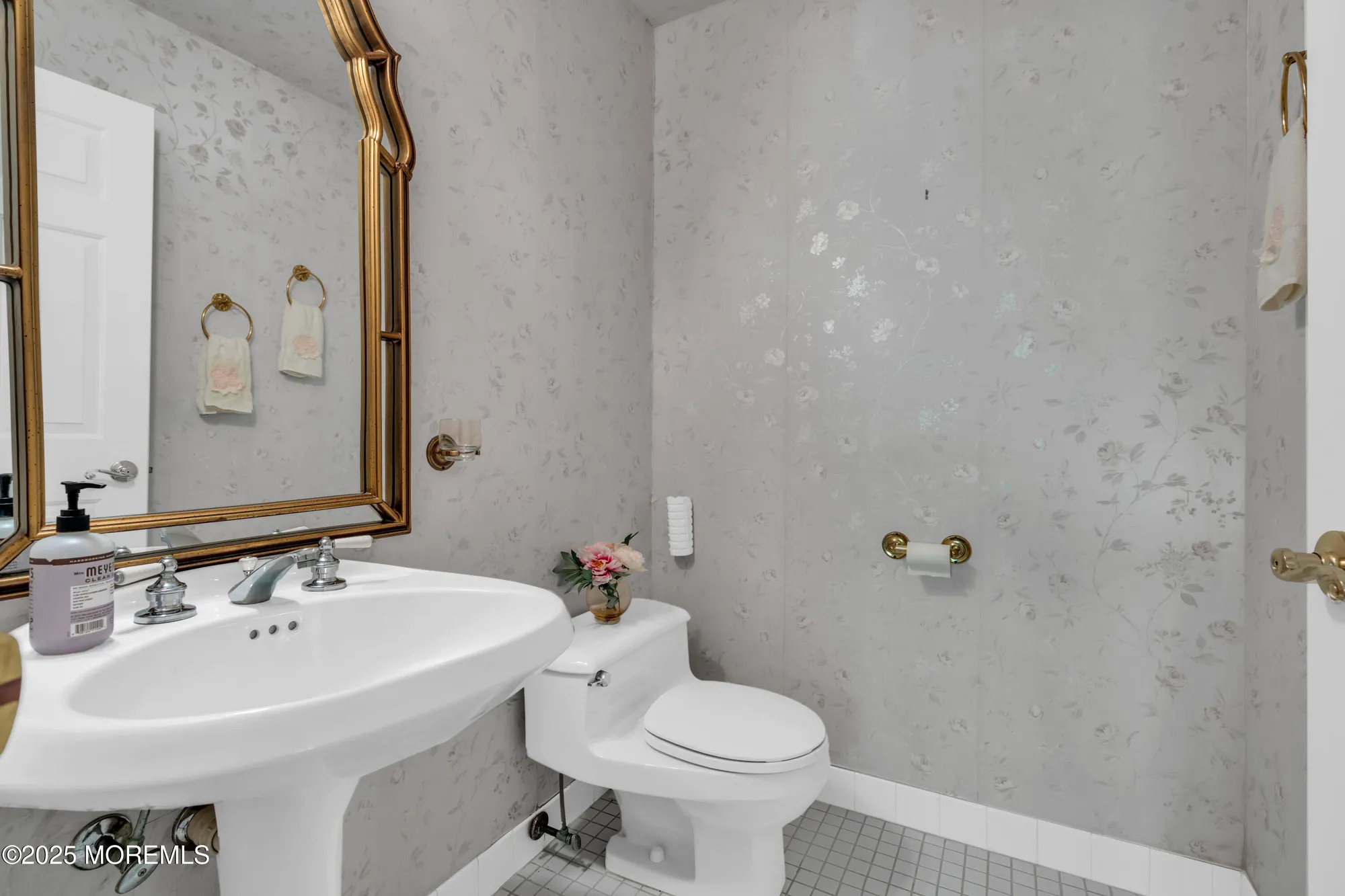 Property Slideshow image 30 of 45 | 1124b thornbury ln, Manchester, NJ, 08759