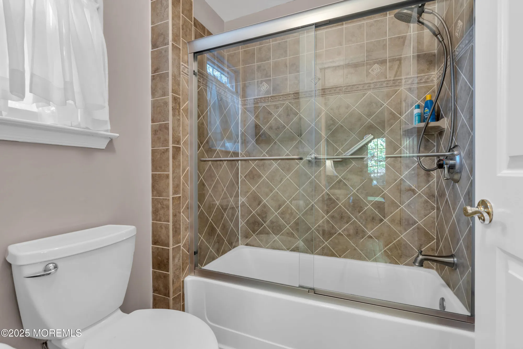 Property Slideshow image 34 of 45 | 1124b thornbury ln, Manchester, NJ, 08759