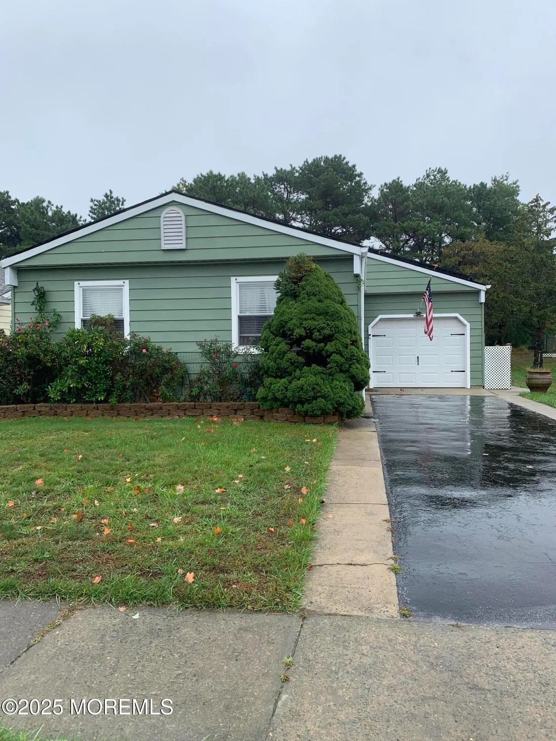Property Slideshow image 1 of 18 | 87 chesterfield ln, Toms River, NJ, 08757