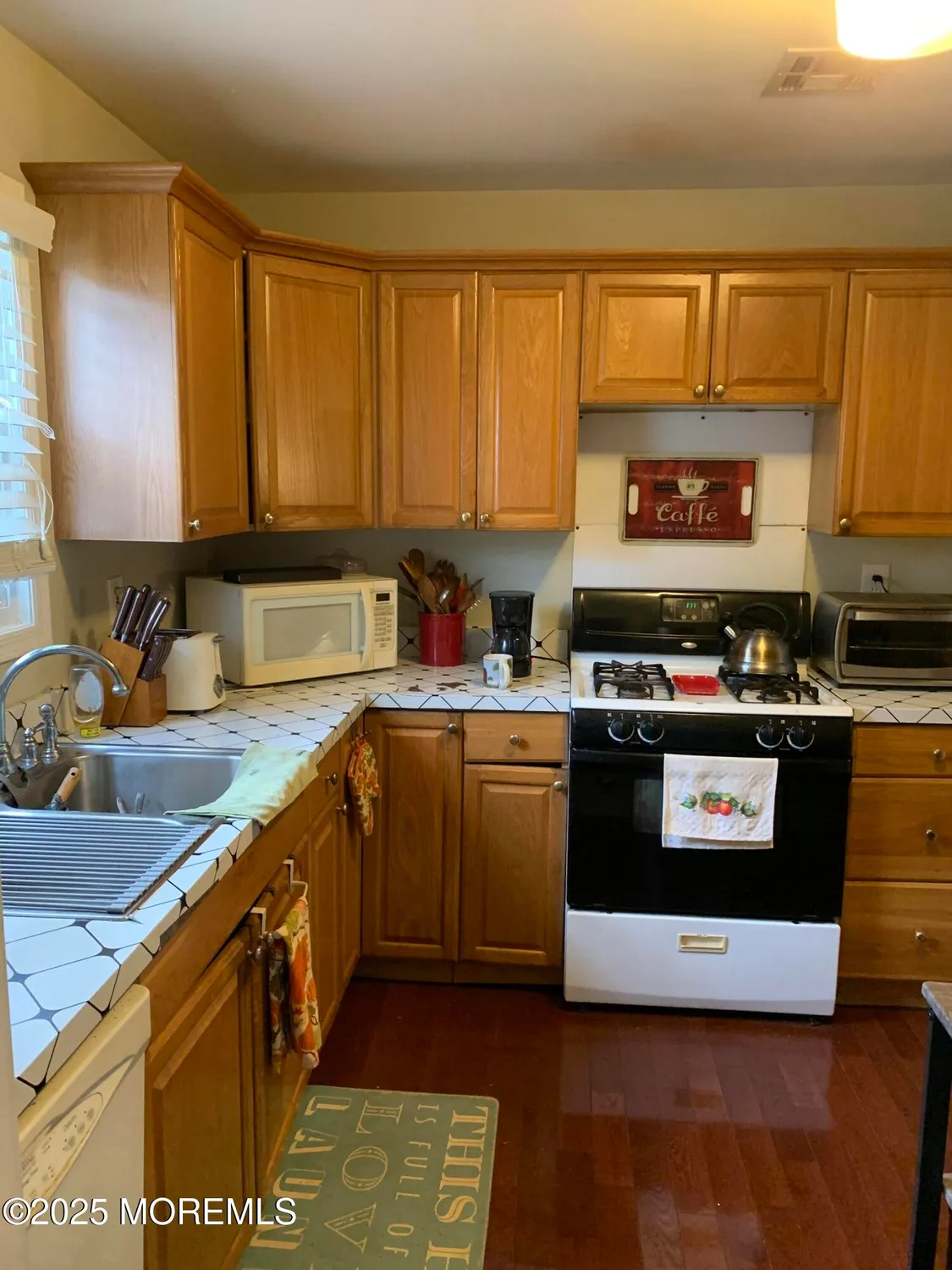 Property Slideshow image 11 of 18 | 87 chesterfield ln, Toms River, NJ, 08757
