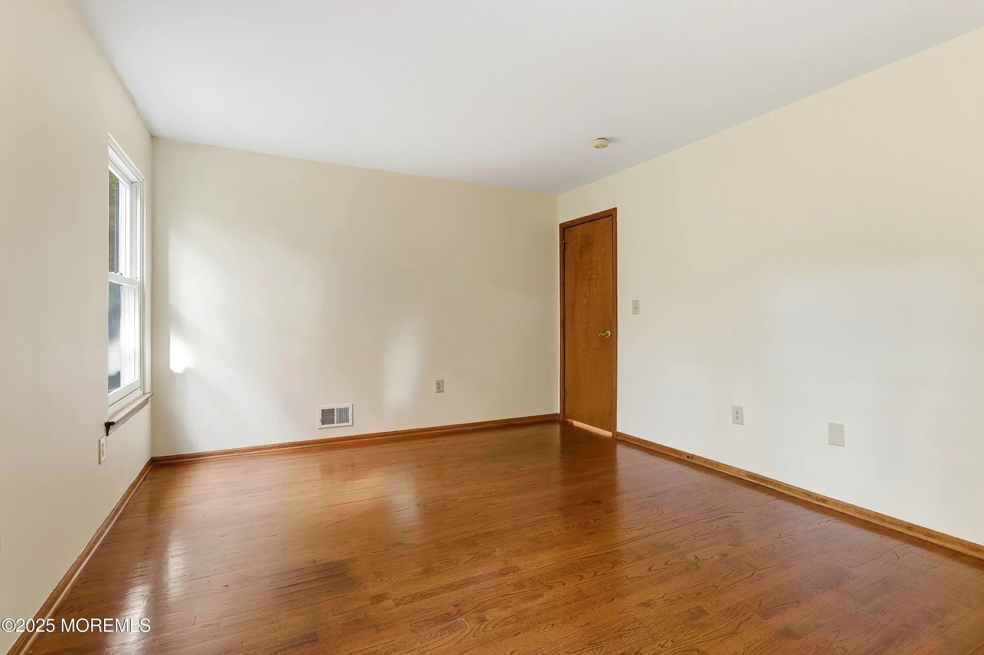 Property Slideshow image 14 of 43 | 7 brant dr, Brick, NJ, 08724
