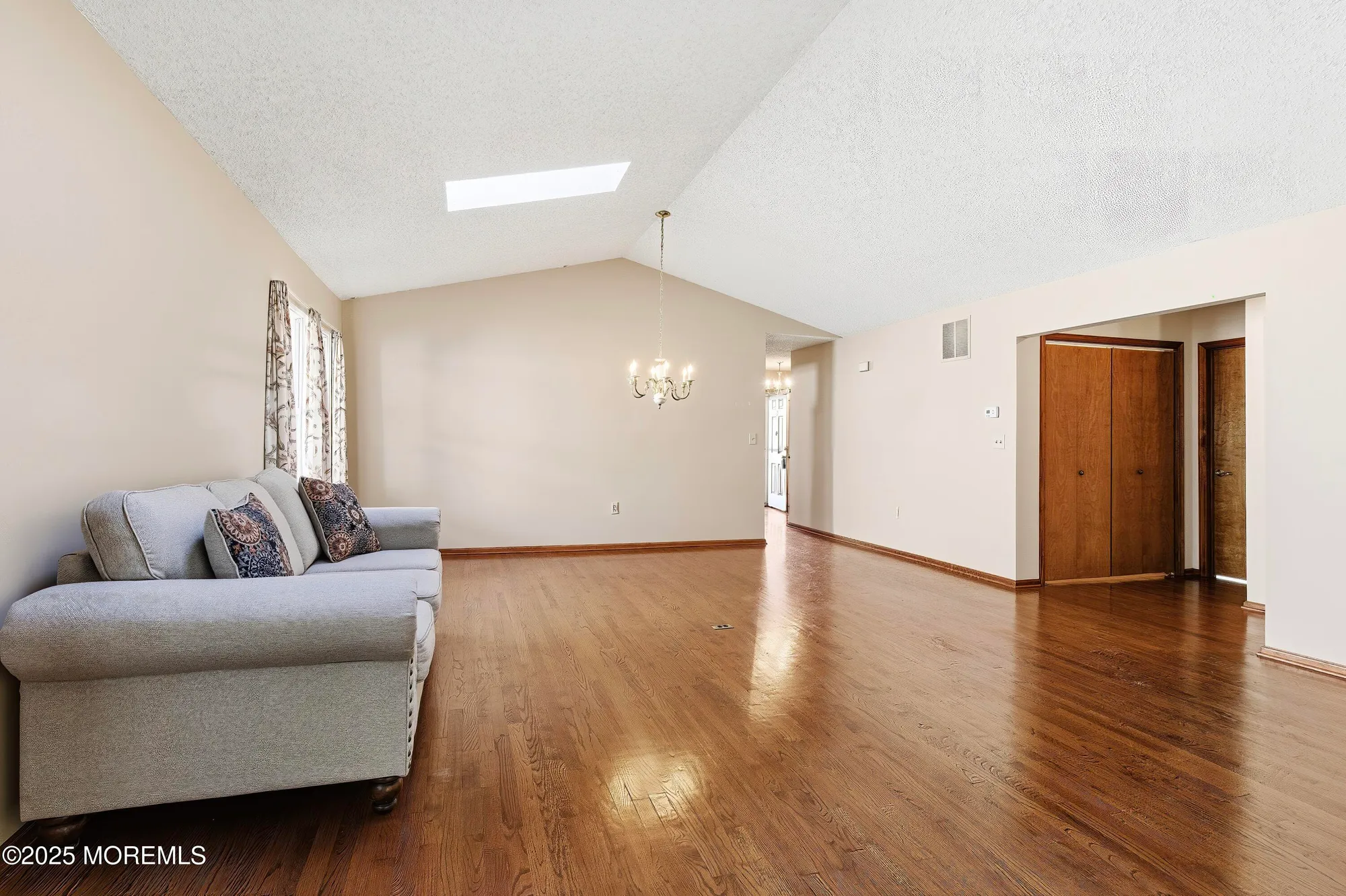 Property Slideshow image 25 of 43 | 7 brant dr, Brick, NJ, 08724