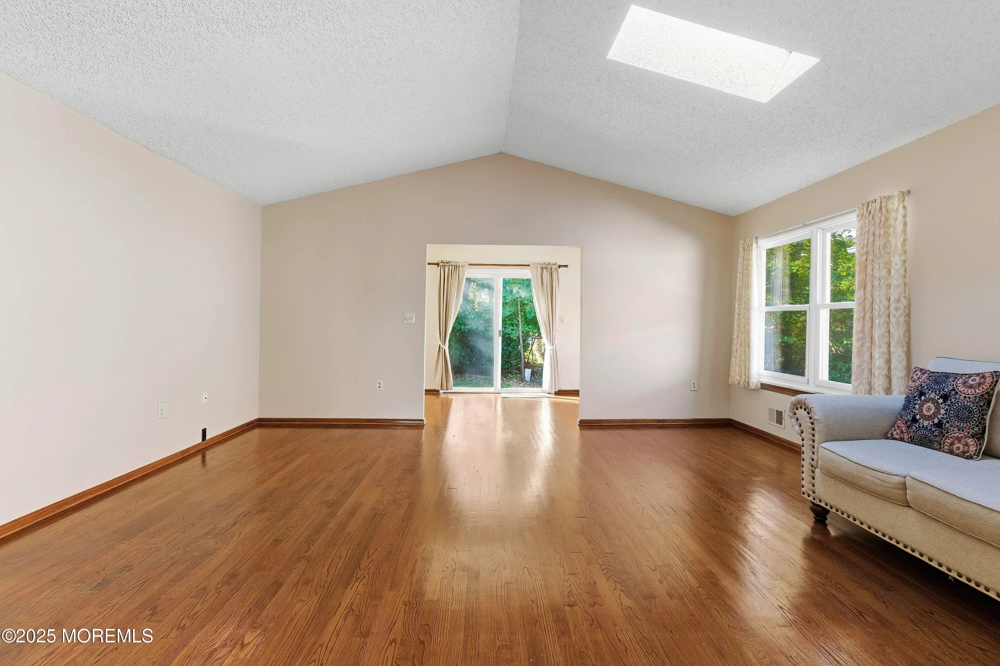 Property Slideshow image 29 of 43 | 7 brant dr, Brick, NJ, 08724