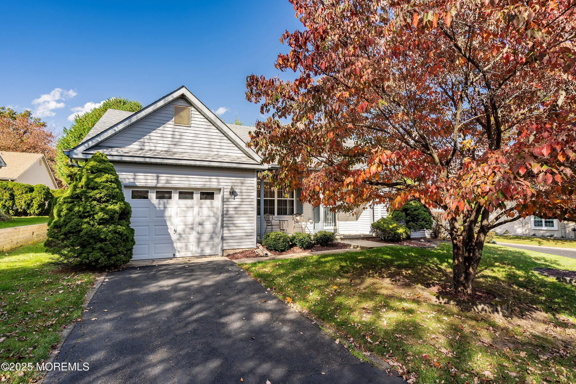 Property Slideshow image 16 of 27 | 401 lily ct, Whiting, NJ, 08759