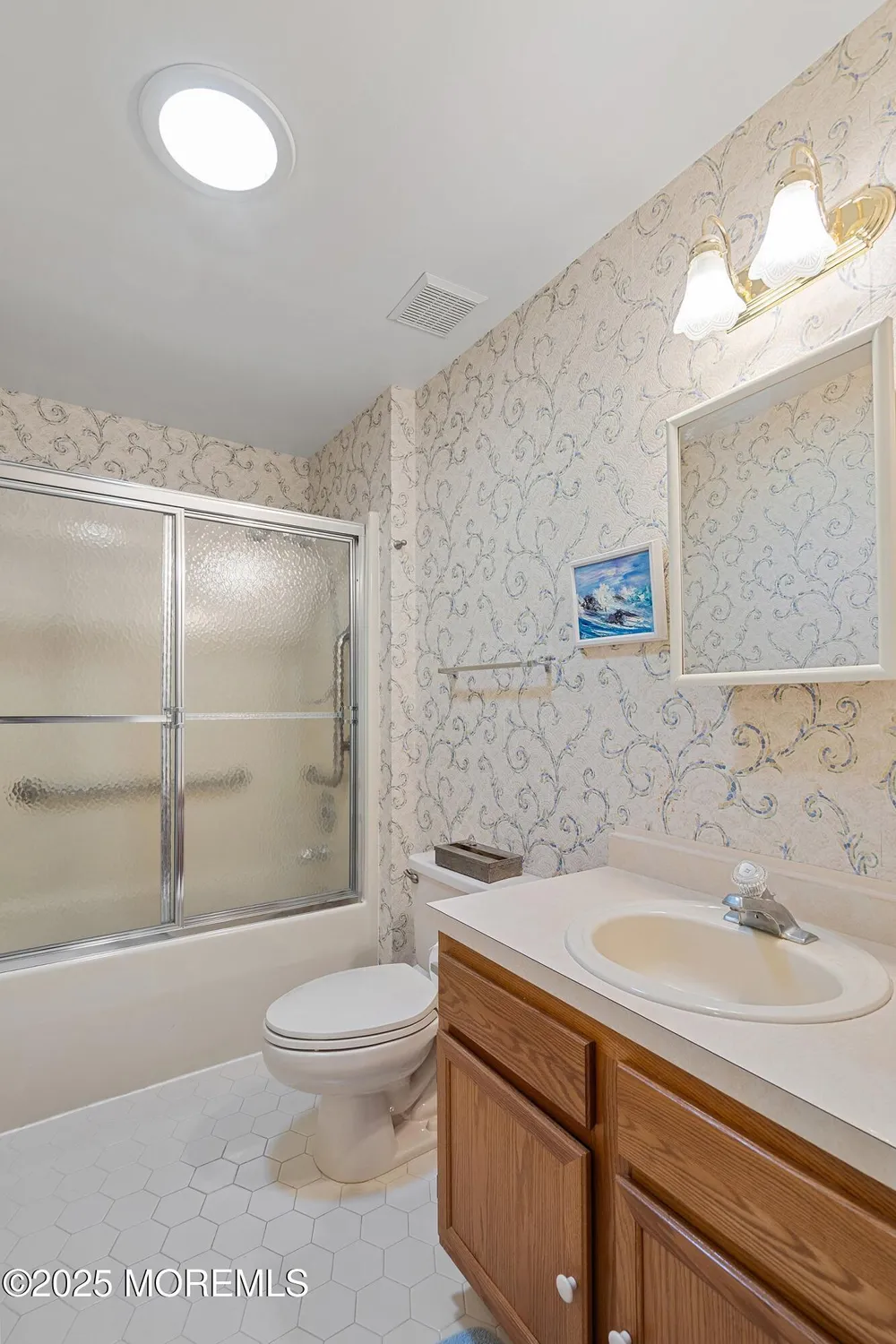 Property Slideshow image 8 of 27 | 401 lily ct, Whiting, NJ, 08759