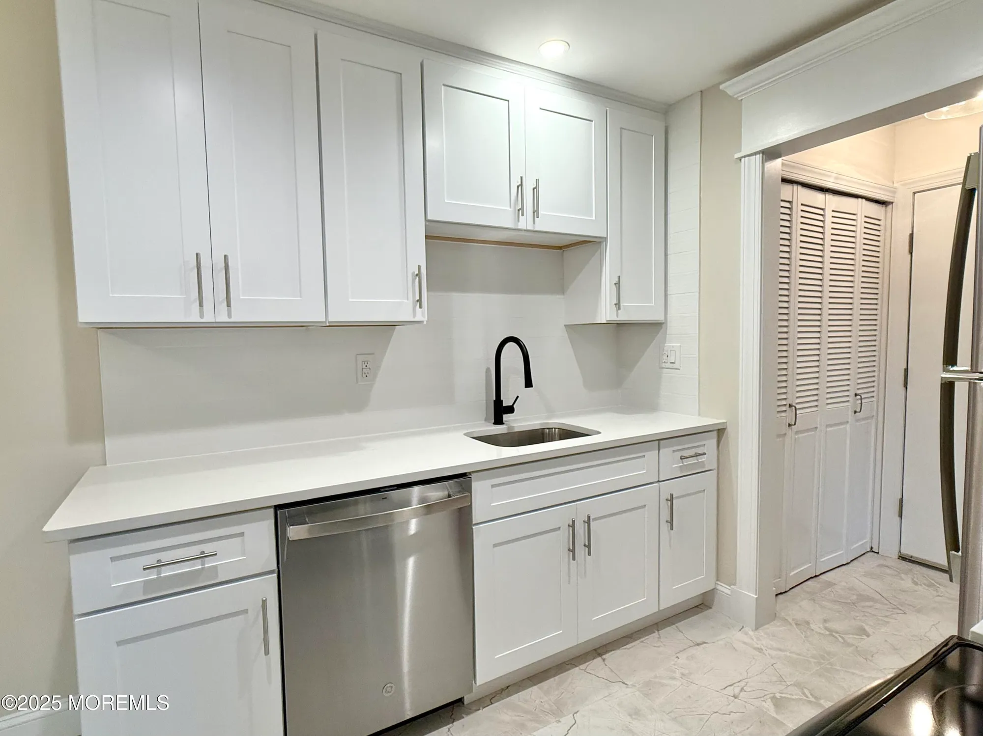 Property Slideshow image 4 of 13 | 218 medford ct a, Manalapan, NJ, 07726