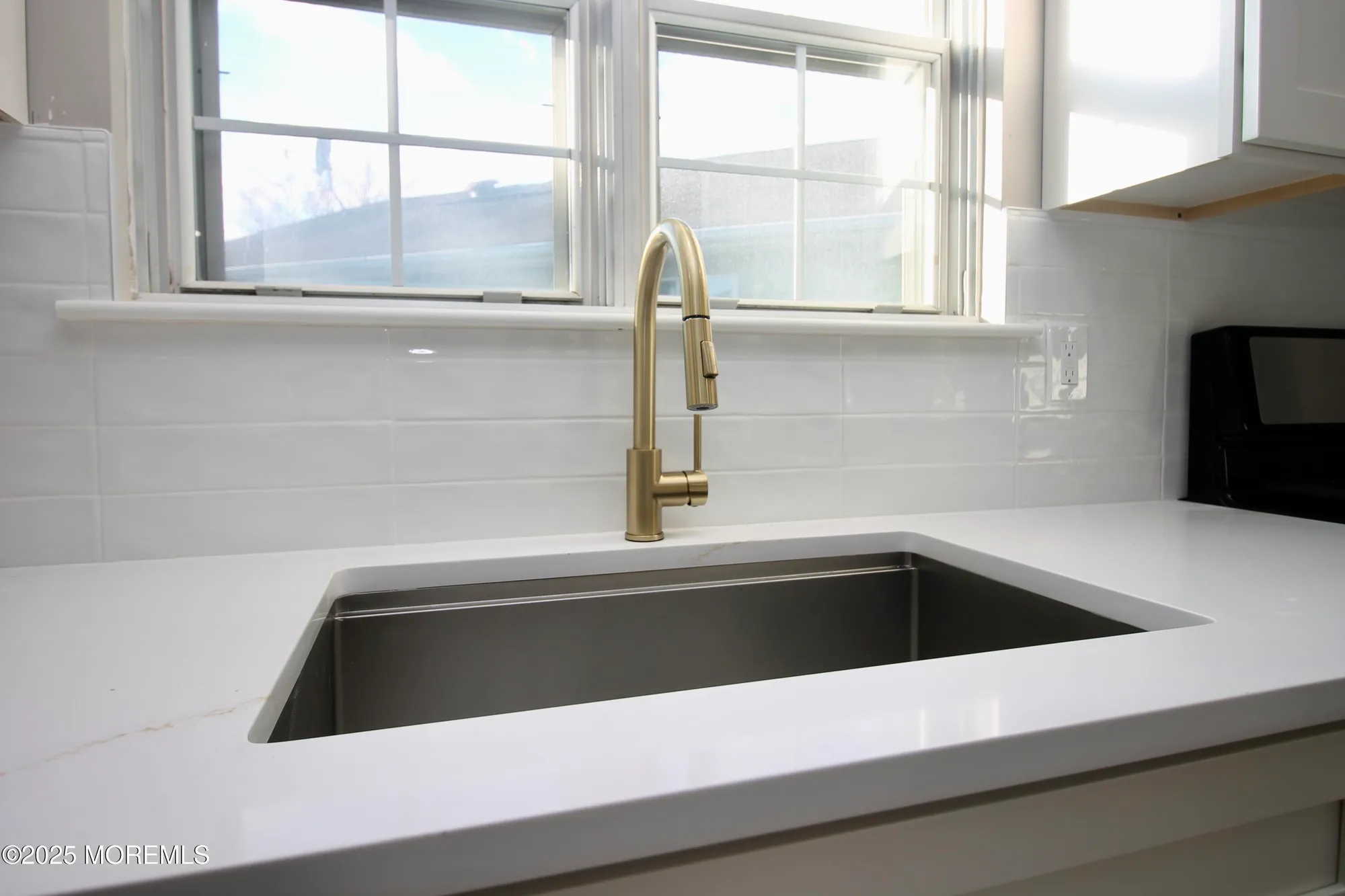 Property Slideshow image 8 of 32 | 32 carnaby close, Freehold, NJ, 07728