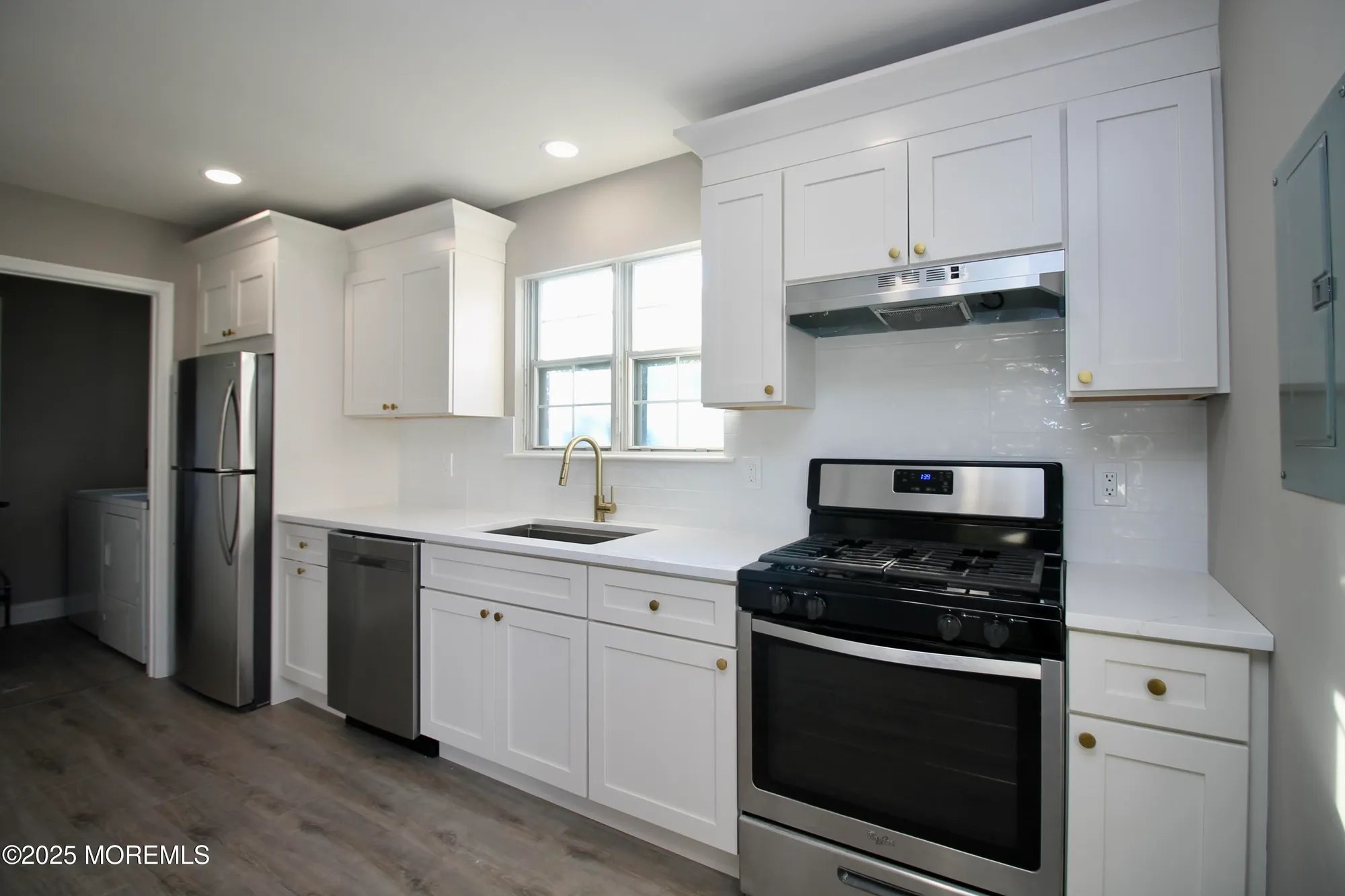 Property Slideshow image 9 of 32 | 32 carnaby close, Freehold, NJ, 07728