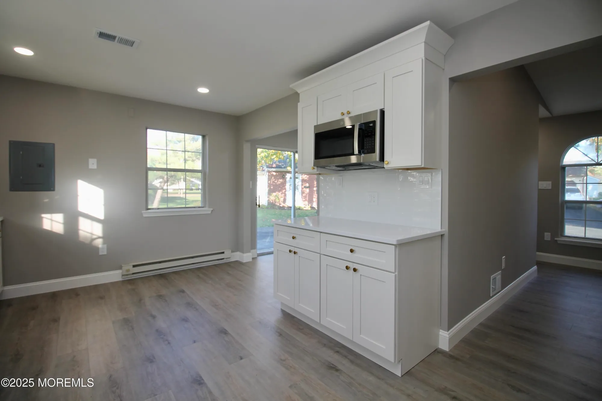 Property Slideshow image 11 of 32 | 32 carnaby close, Freehold, NJ, 07728