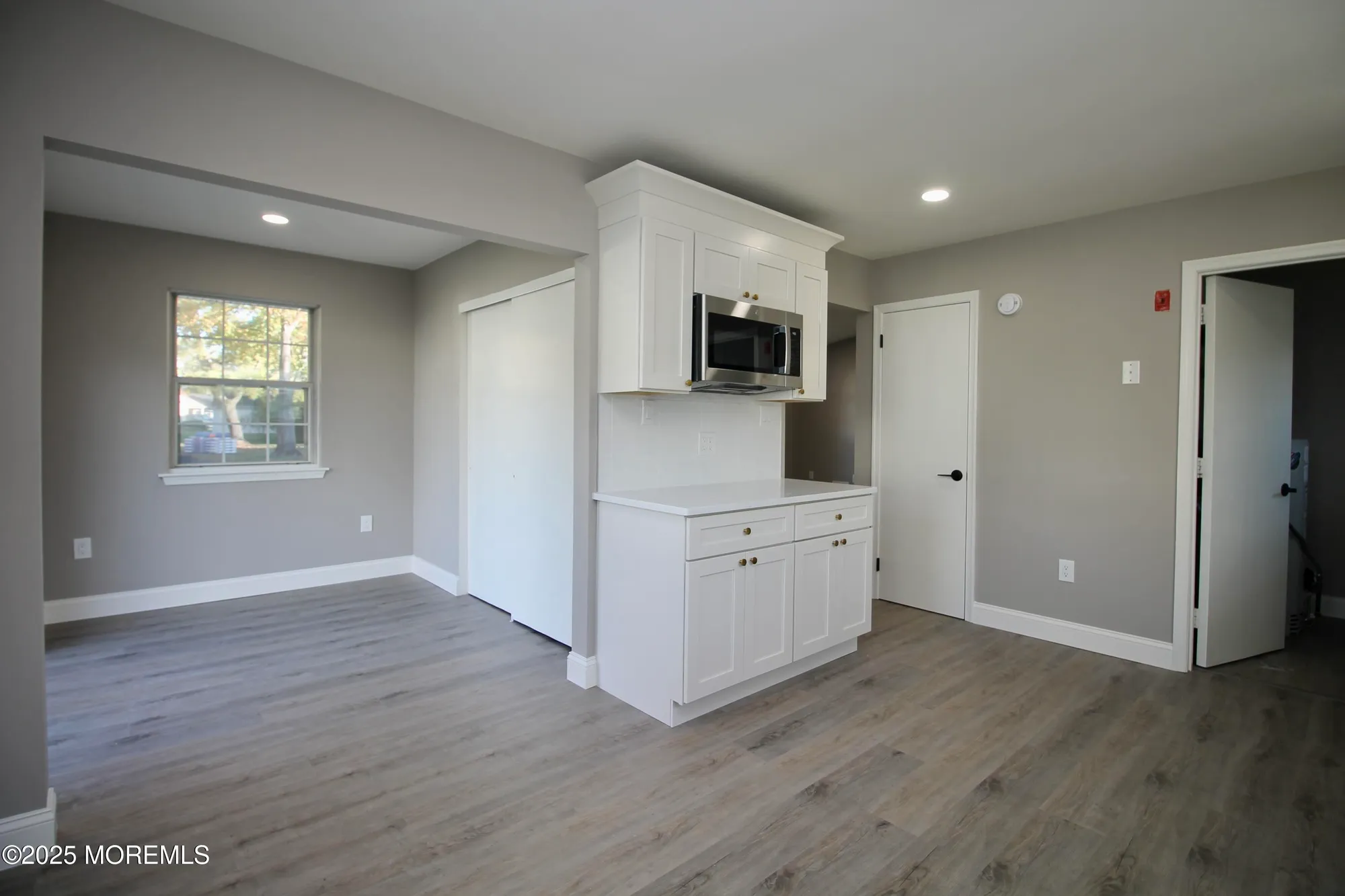 Property Slideshow image 10 of 32 | 32 carnaby close, Freehold, NJ, 07728