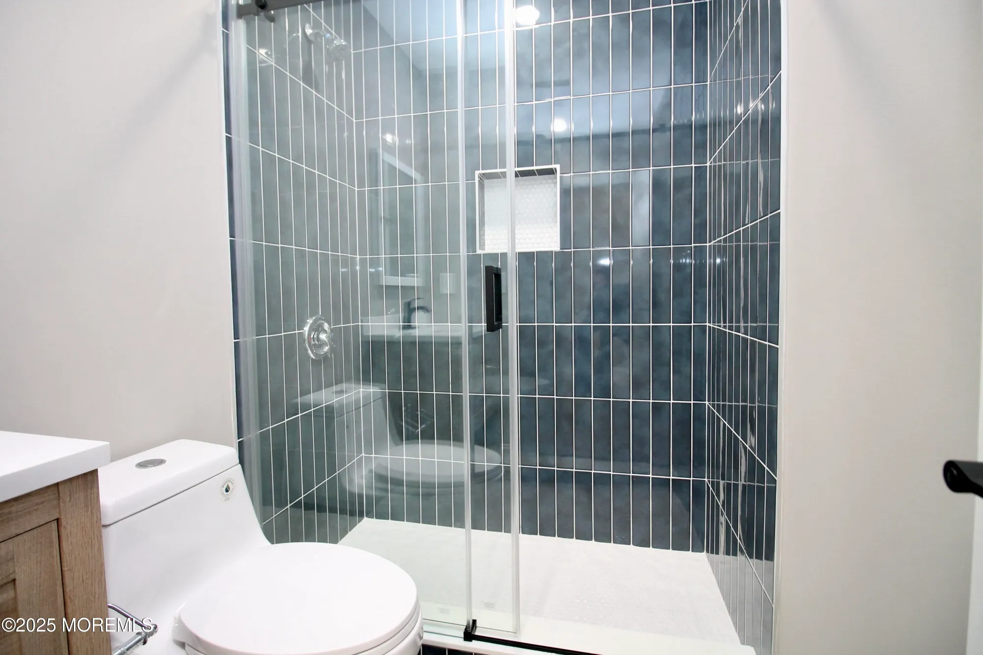 Property Slideshow image 20 of 32 | 32 carnaby close, Freehold, NJ, 07728