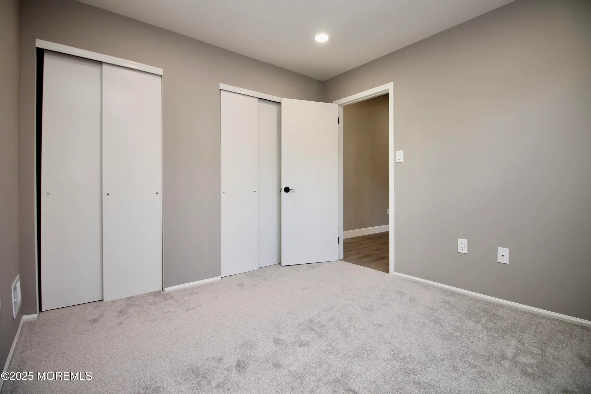 Property Slideshow image 18 of 32 | 32 carnaby close, Freehold, NJ, 07728