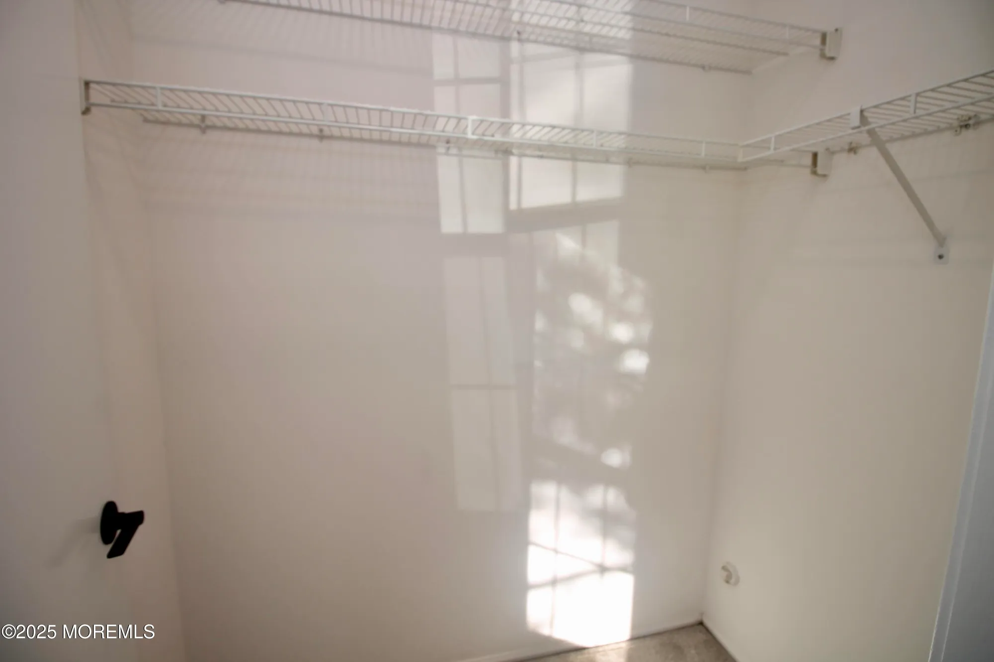 Property Slideshow image 25 of 32 | 32 carnaby close, Freehold, NJ, 07728