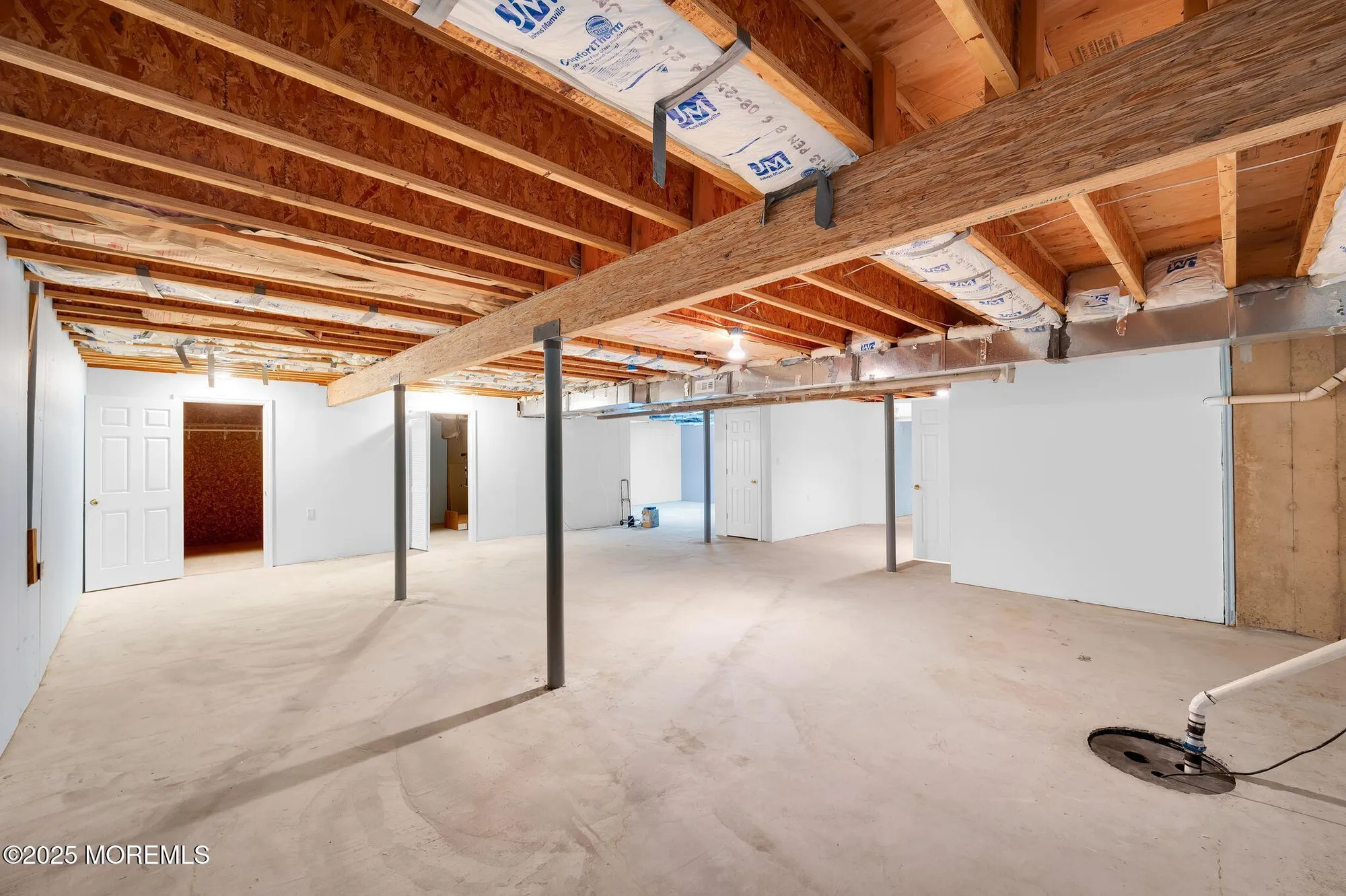 Property Slideshow image 44 of 68 | 26 barberry dr, Ocean Twp, NJ, 07755