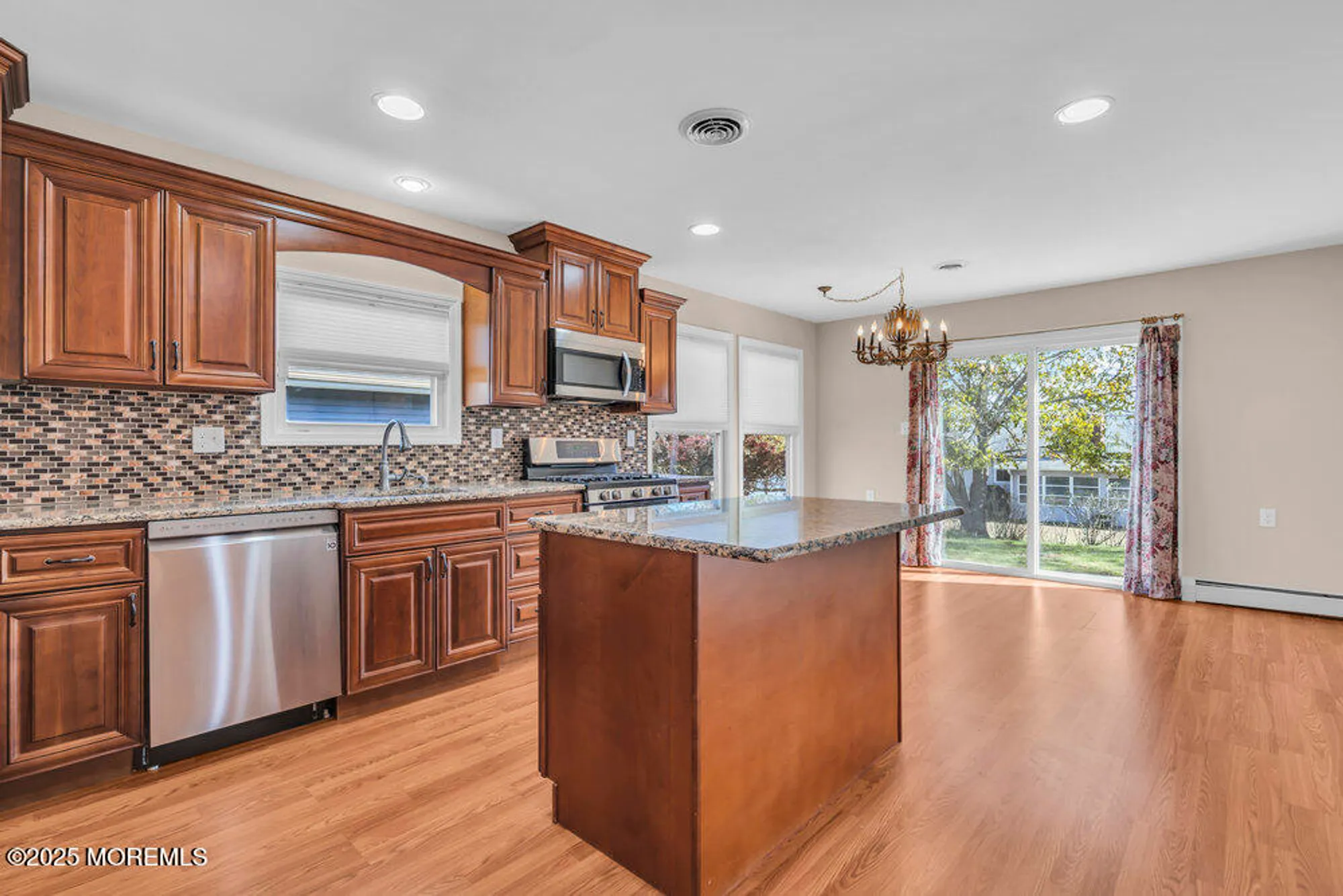 Property Slideshow image 14 of 36 | 32 harrington dr, Toms River, NJ, 08757