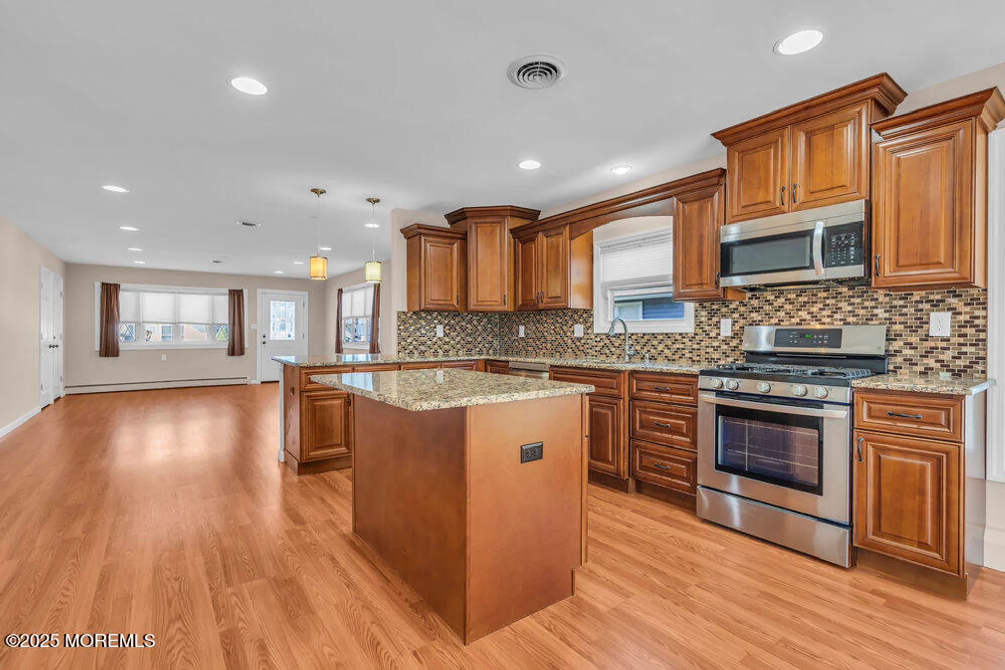 Property Slideshow image 15 of 36 | 32 harrington dr, Toms River, NJ, 08757