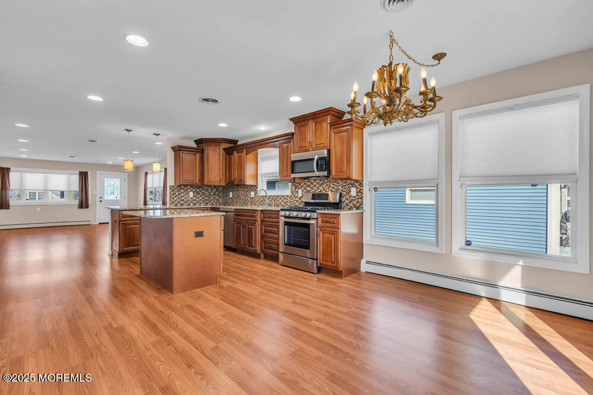 Property Slideshow image 18 of 36 | 32 harrington dr, Toms River, NJ, 08757