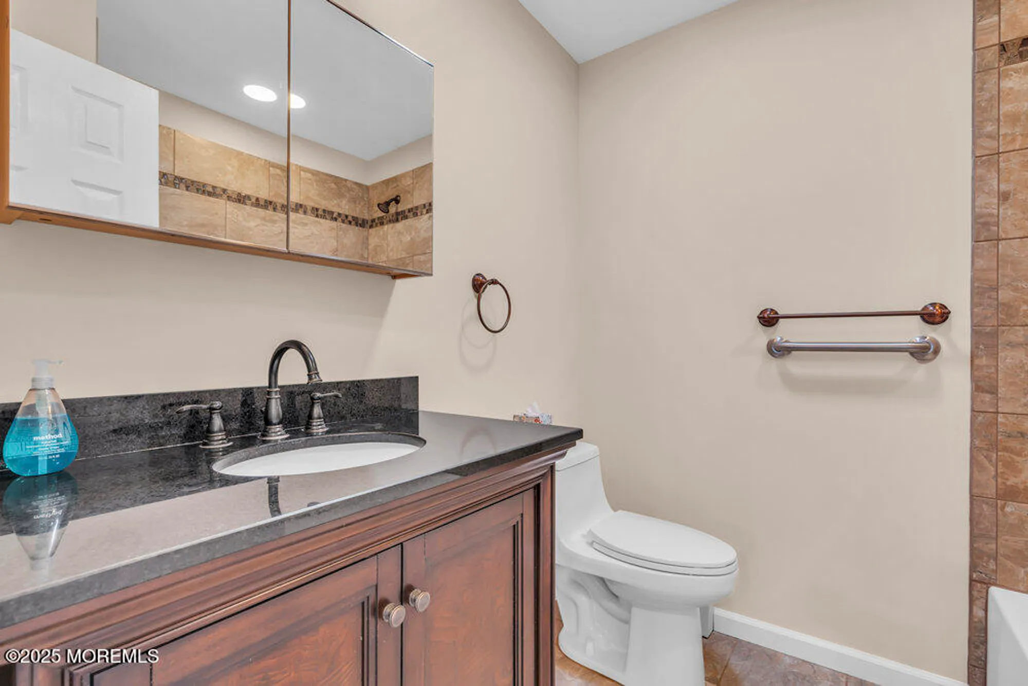 Property Slideshow image 22 of 36 | 32 harrington dr, Toms River, NJ, 08757