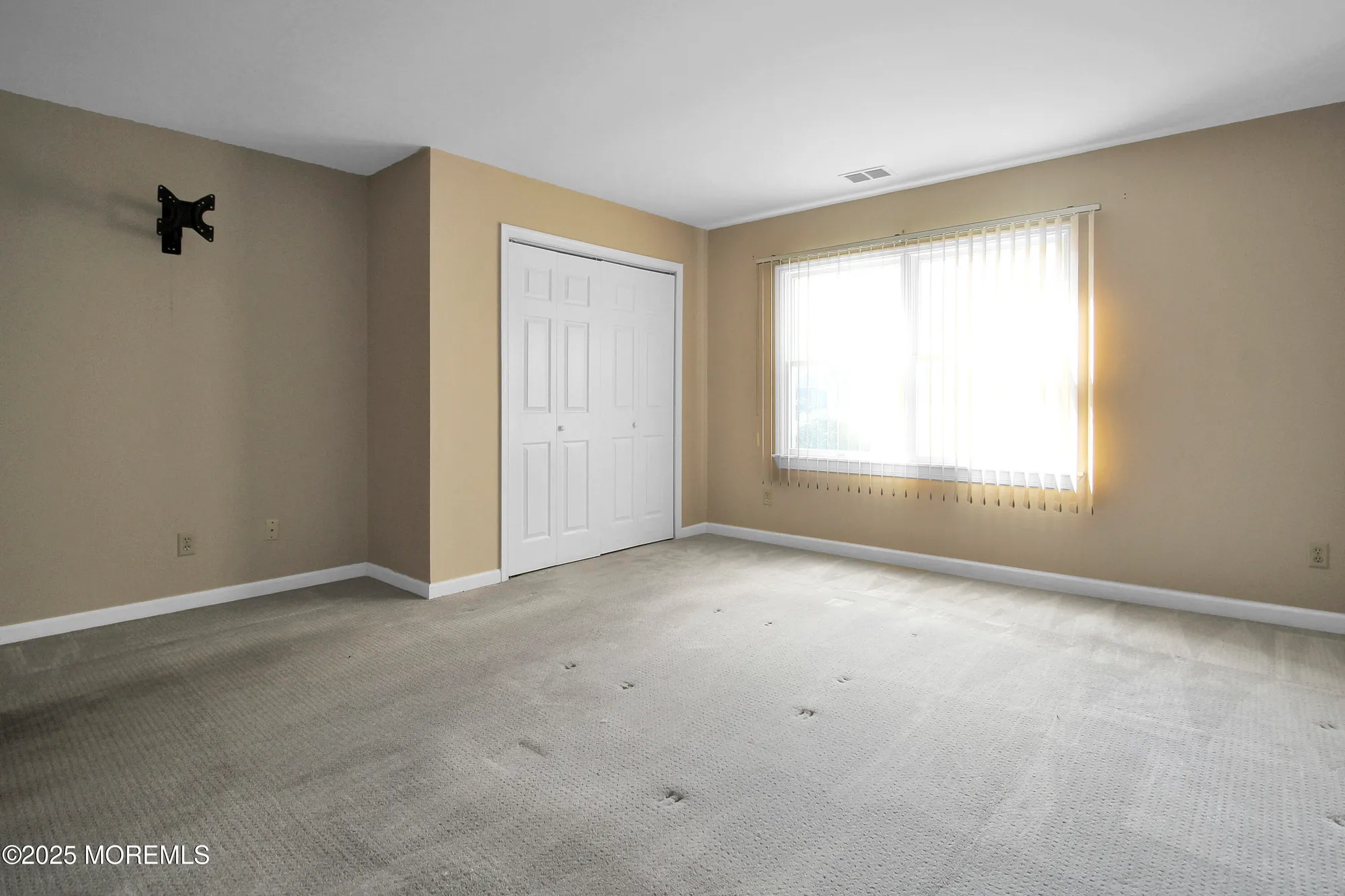 Property Slideshow image 23 of 38 | 1 morning glory ln, Whiting, NJ, 08759
