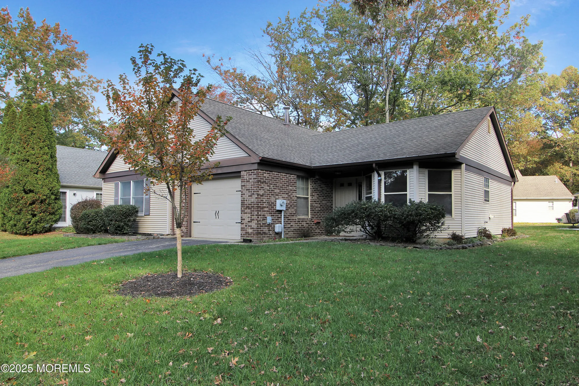 Property Slideshow image 33 of 38 | 1 morning glory ln, Whiting, NJ, 08759