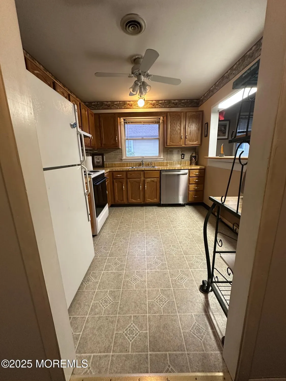 Property Slideshow image 13 of 39 | 53 sycamore rd, Manahawkin, NJ, 08050