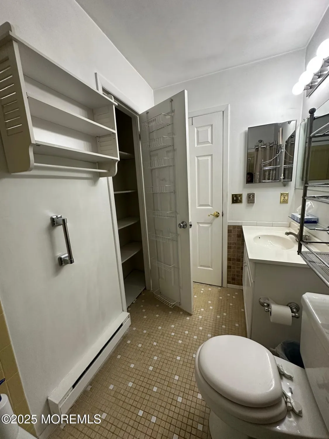 Property Slideshow image 29 of 39 | 53 sycamore rd, Manahawkin, NJ, 08050