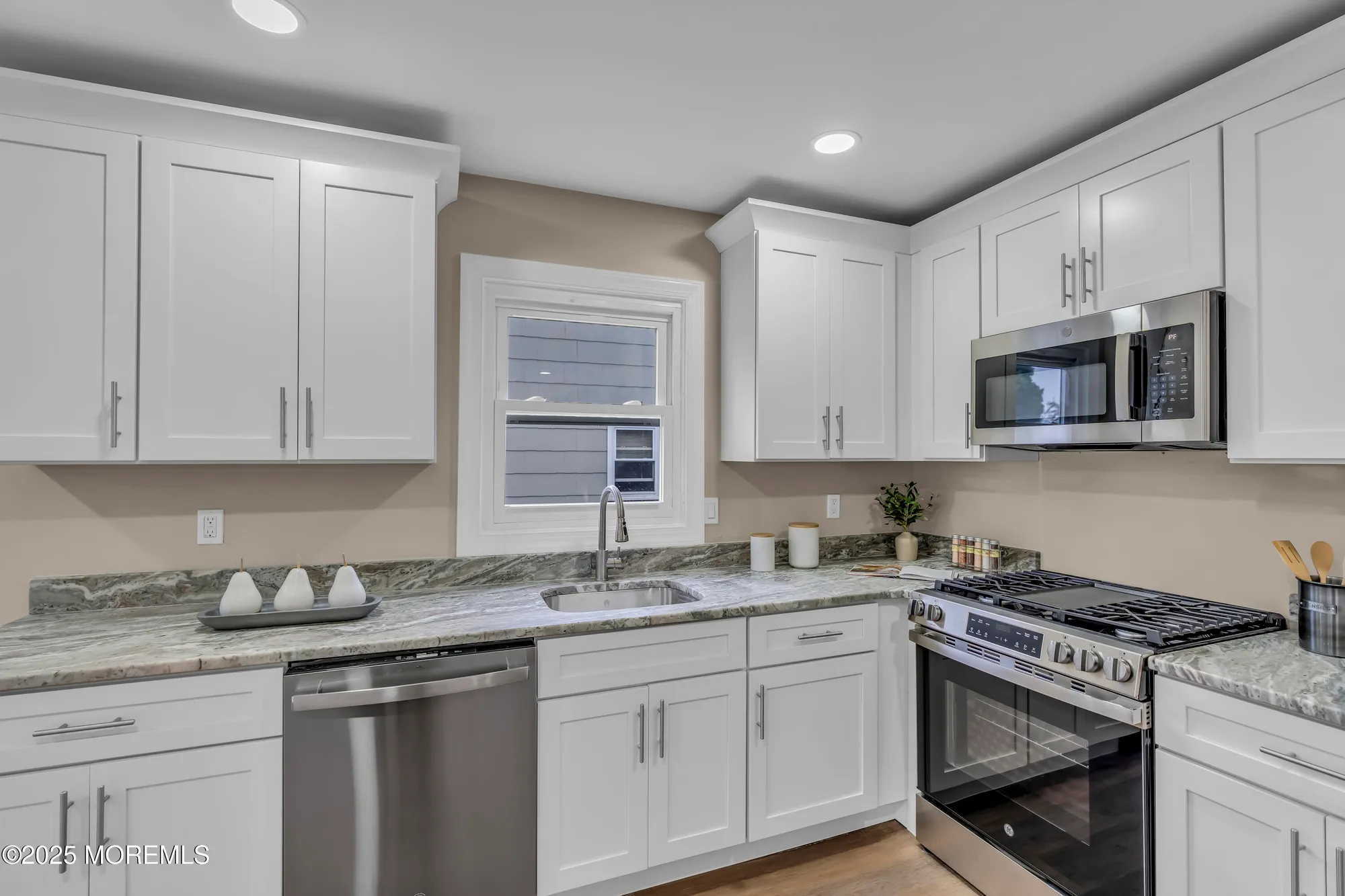 Property Slideshow image 3 of 22 | 18 gower rd, Toms River, NJ, 08757