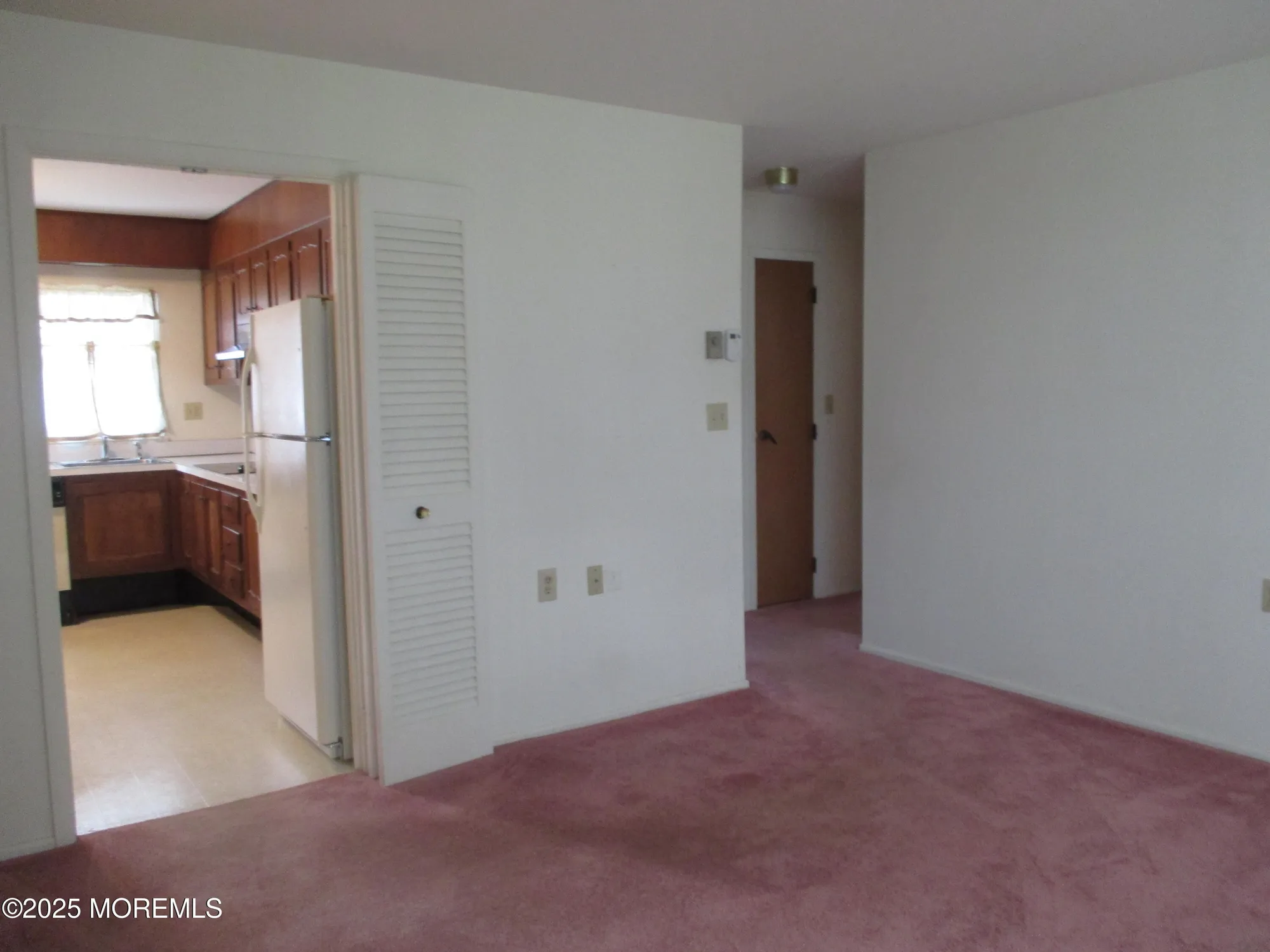 Property Slideshow image 14 of 24 | 681b new castle ct, Lakewood, NJ, 08701
