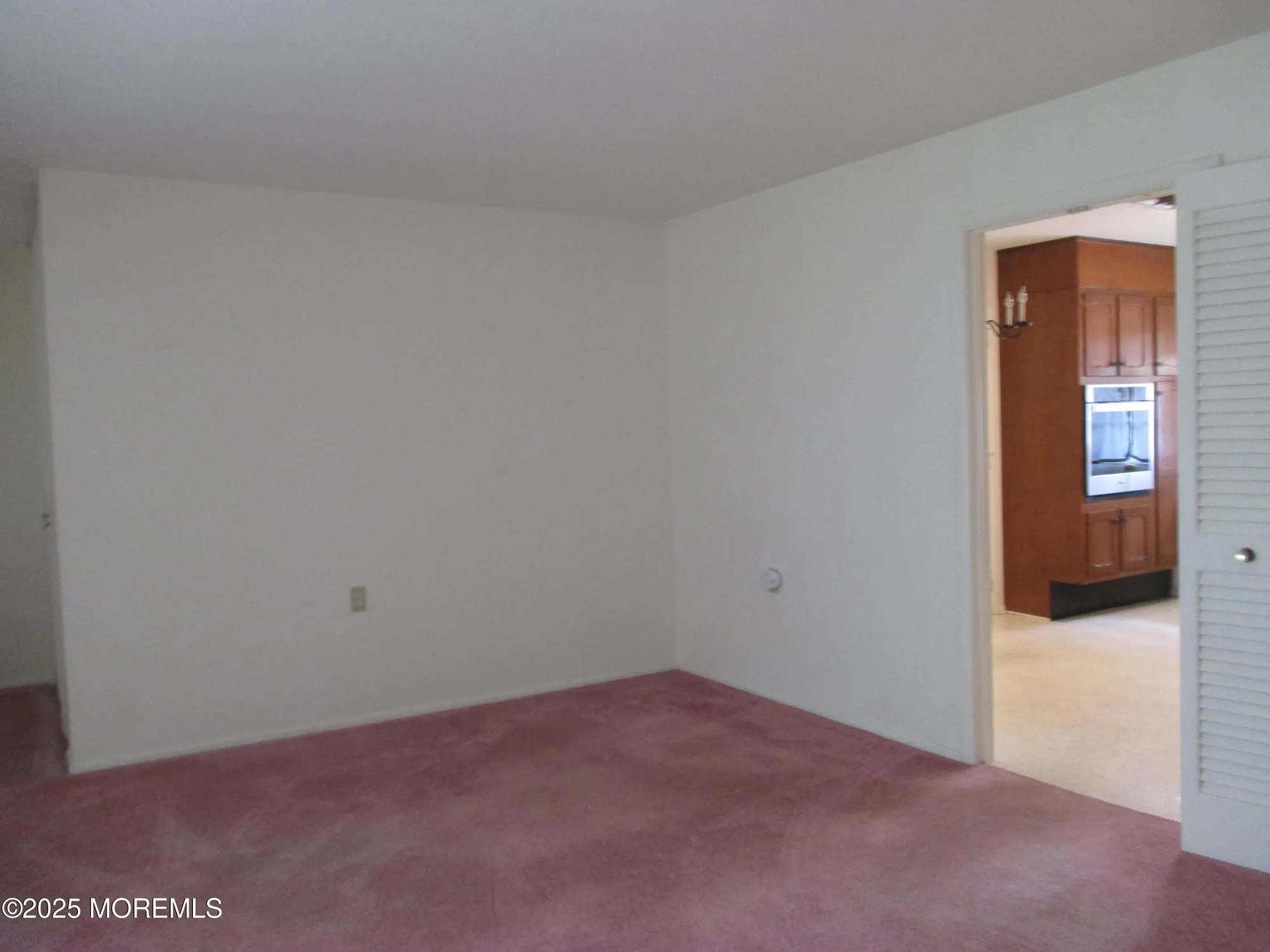 Property Slideshow image 12 of 24 | 681b new castle ct, Lakewood, NJ, 08701