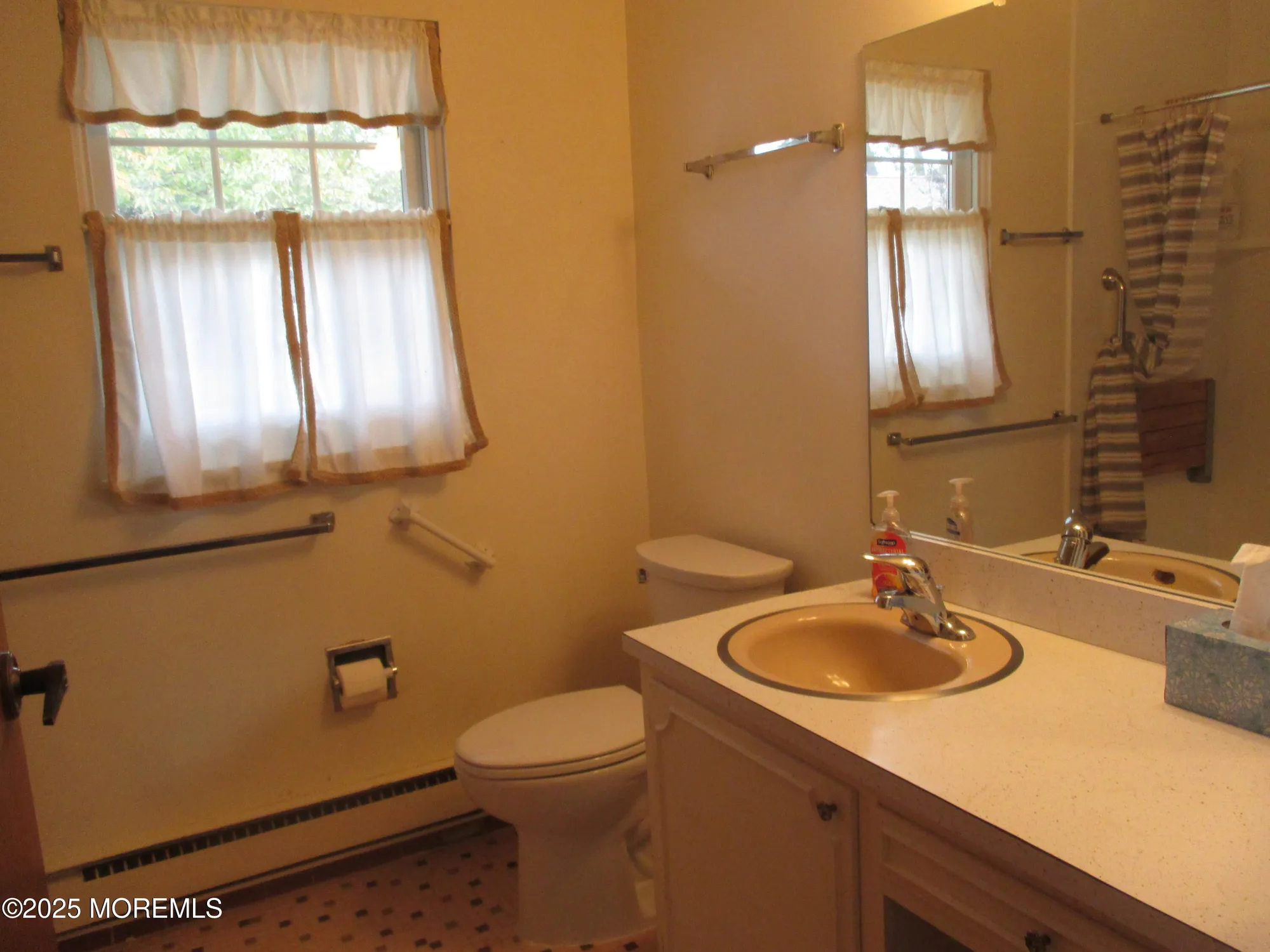 Property Slideshow image 15 of 24 | 681b new castle ct, Lakewood, NJ, 08701
