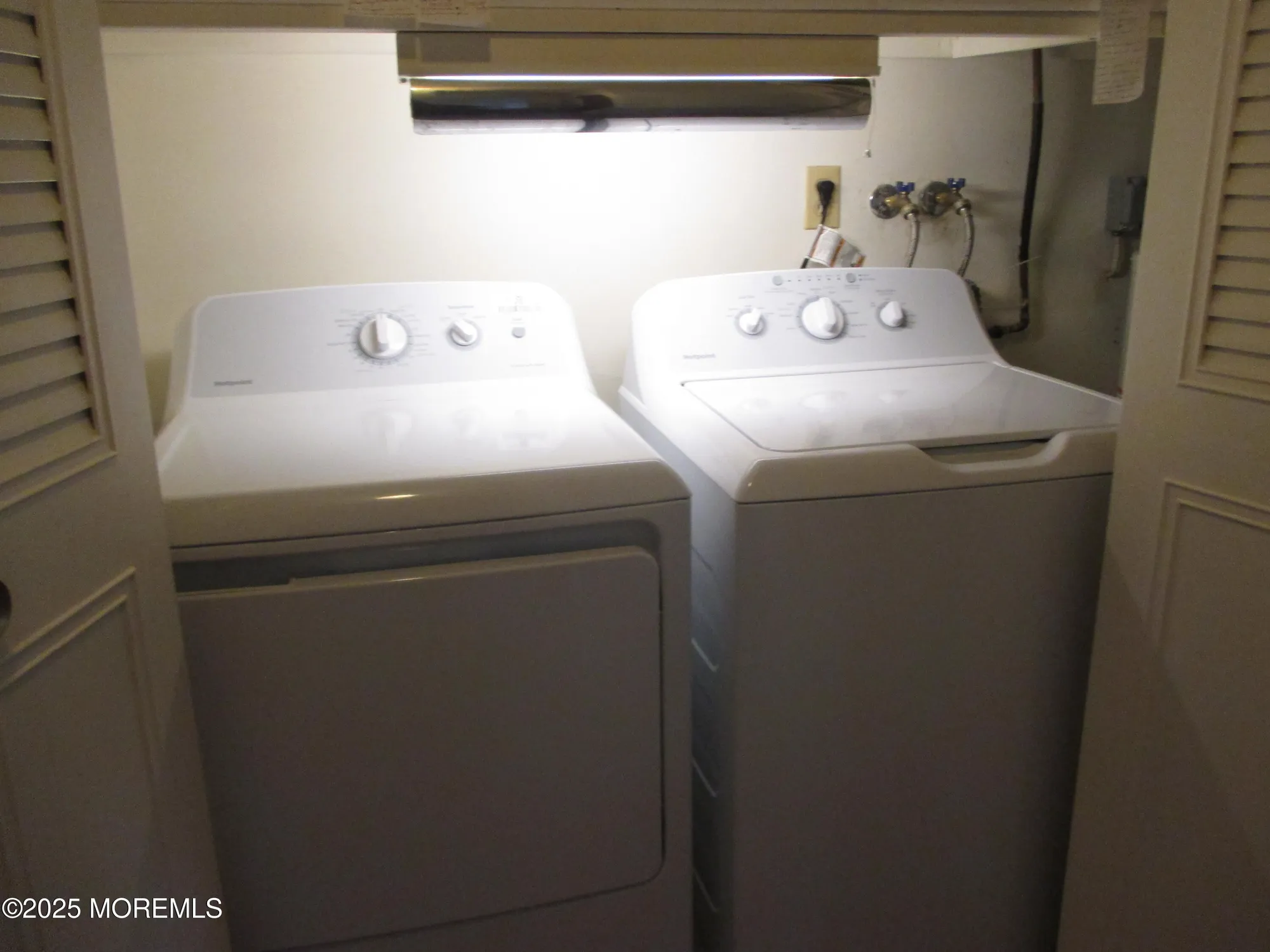 Property Slideshow image 18 of 24 | 681b new castle ct, Lakewood, NJ, 08701