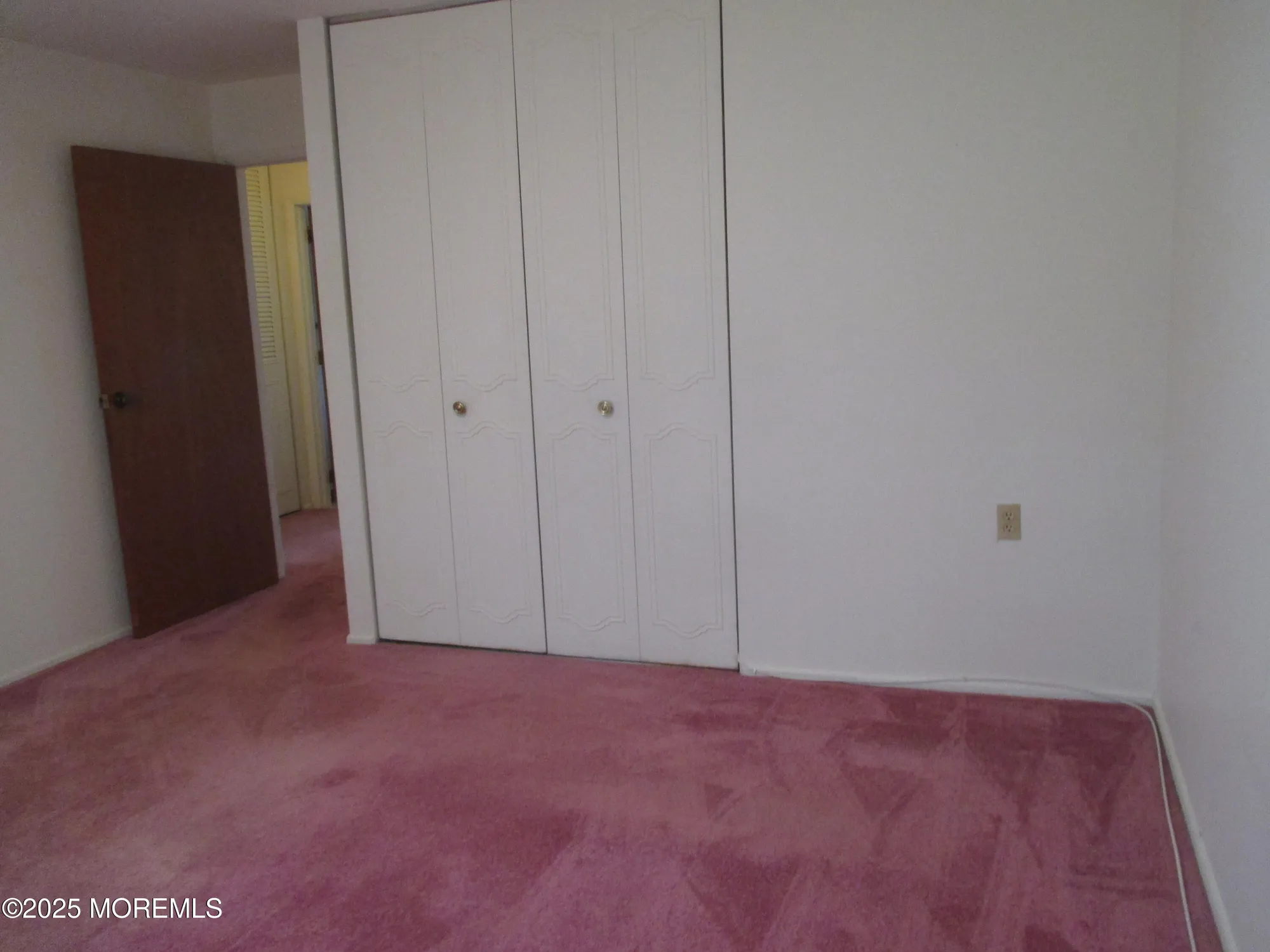 Property Slideshow image 23 of 24 | 681b new castle ct, Lakewood, NJ, 08701