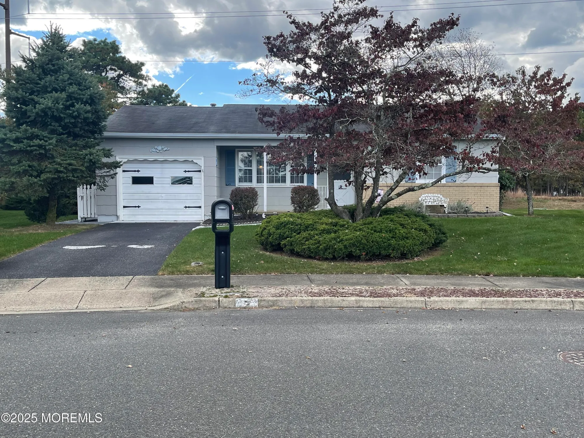 Property Slideshow image 1 of 24 | 7 whitmore ct, Toms River, NJ, 08757