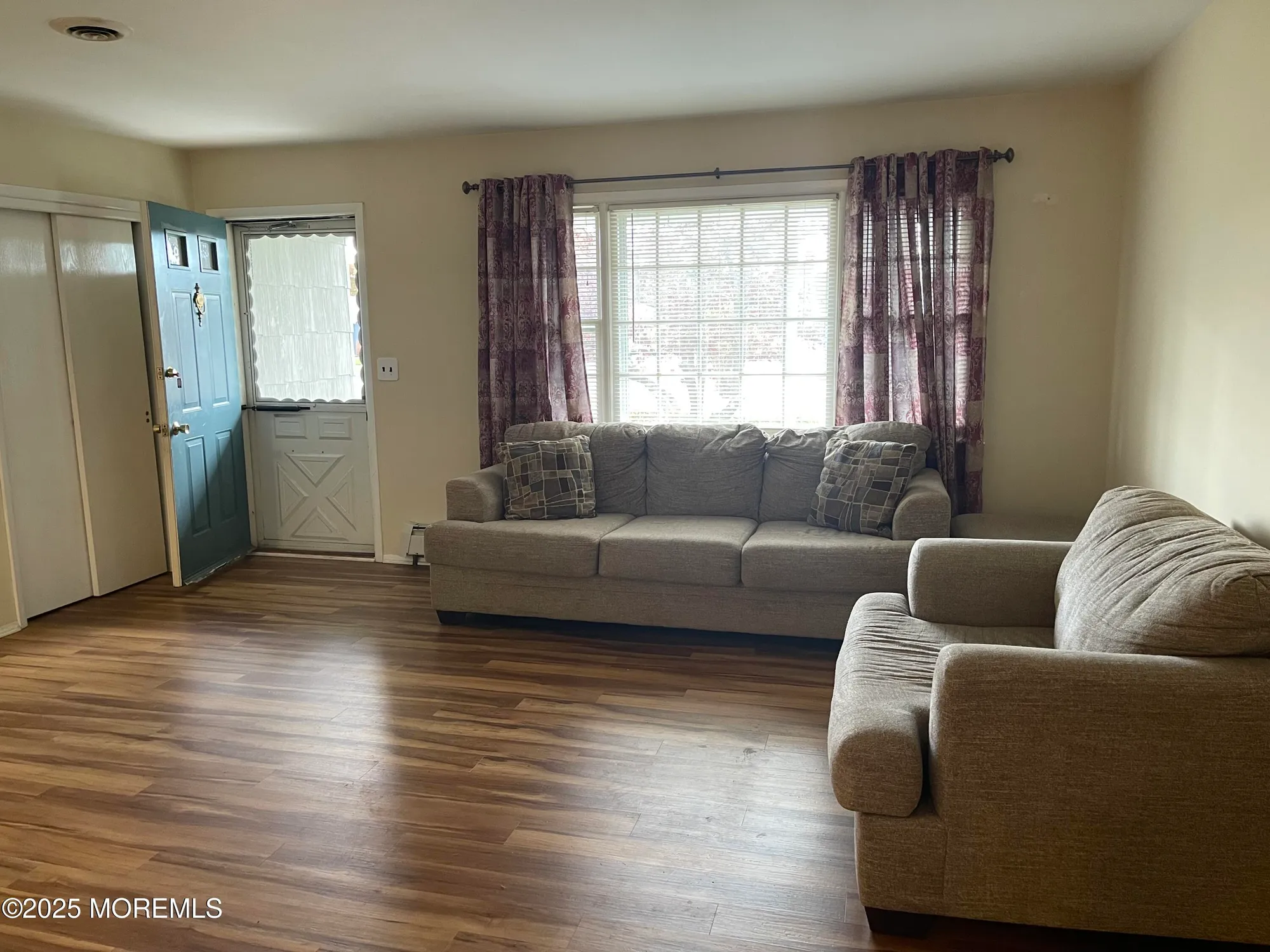 Property Slideshow image 6 of 24 | 7 whitmore ct, Toms River, NJ, 08757