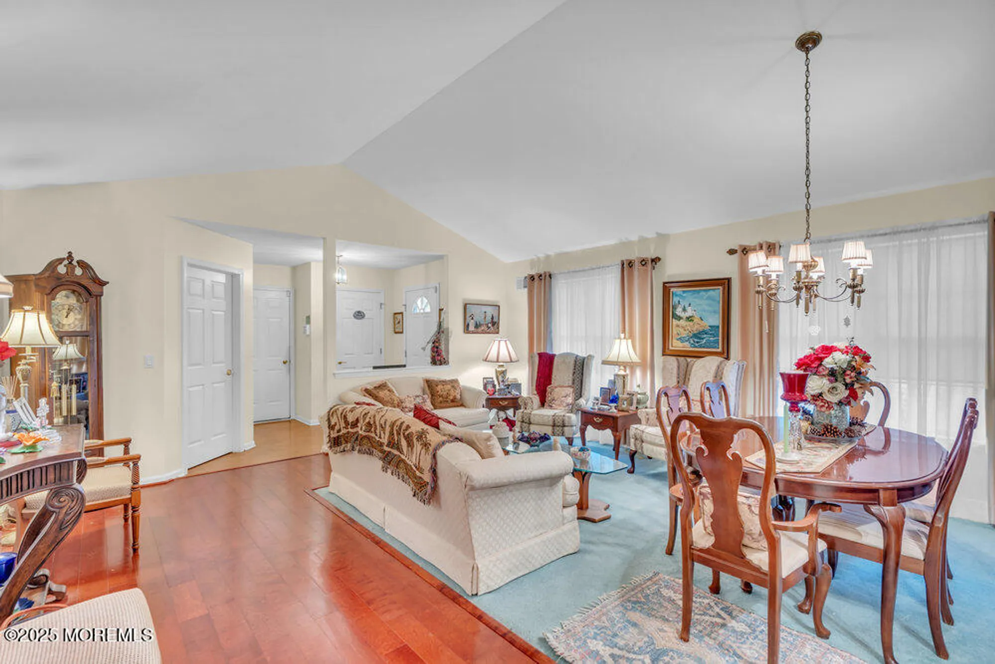 Property Slideshow image 12 of 27 | 8 schoolhouse ln, Lakewood, NJ, 08701