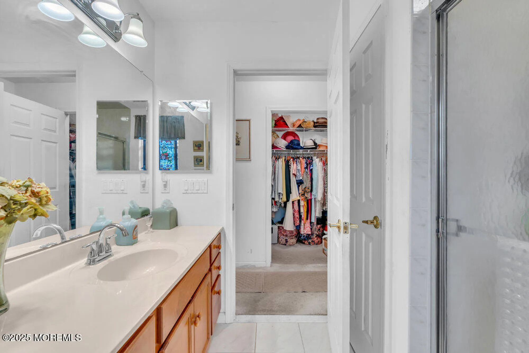 Property Slideshow image 17 of 27 | 8 schoolhouse ln, Lakewood, NJ, 08701