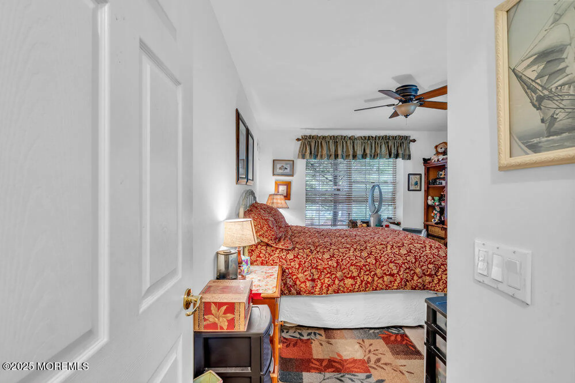 Property Slideshow image 21 of 27 | 8 schoolhouse ln, Lakewood, NJ, 08701
