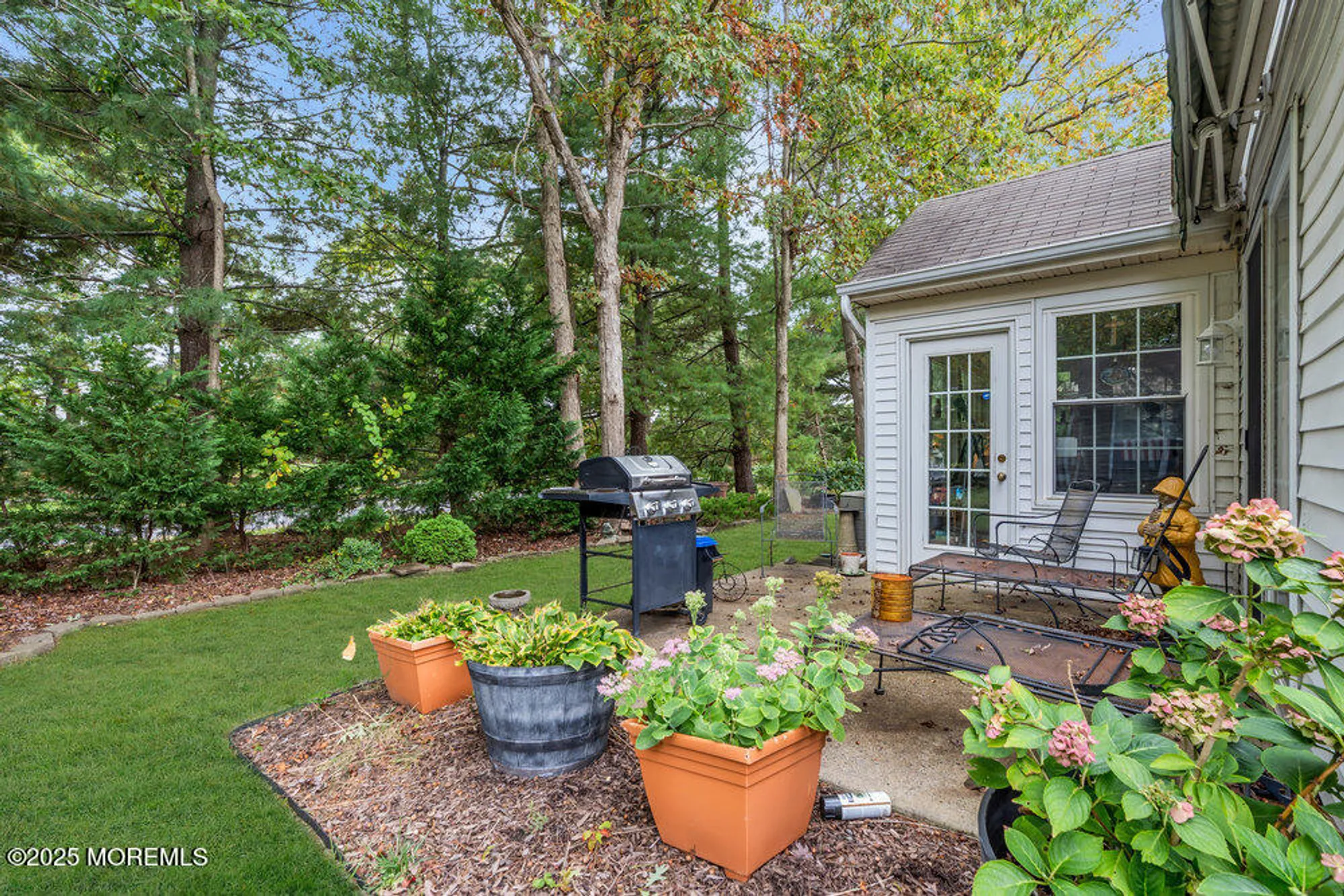 Property Slideshow image 23 of 27 | 8 schoolhouse ln, Lakewood, NJ, 08701