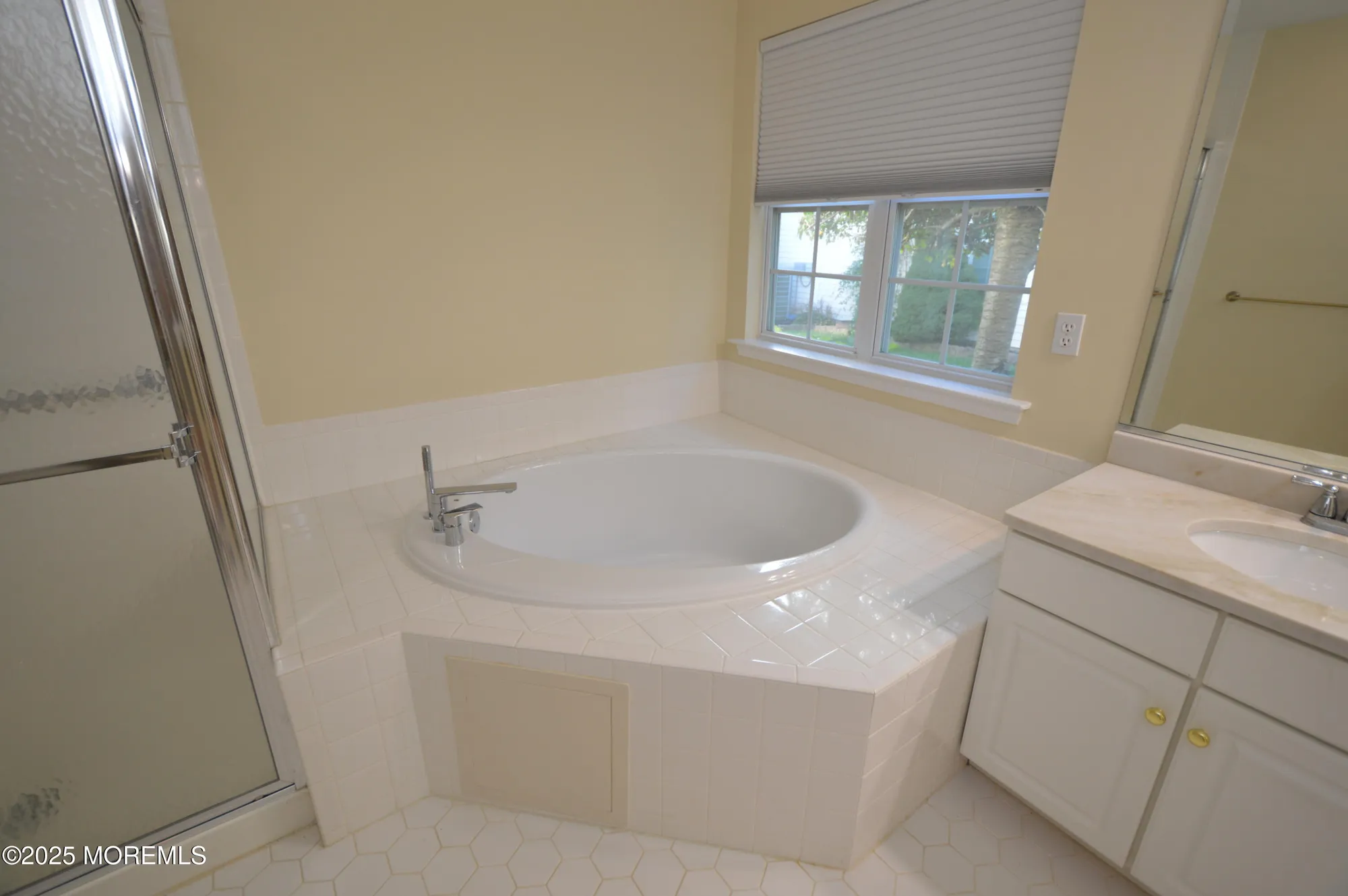 Property Slideshow image 34 of 58 | 2506 woodbine ln, Toms River, NJ, 08755