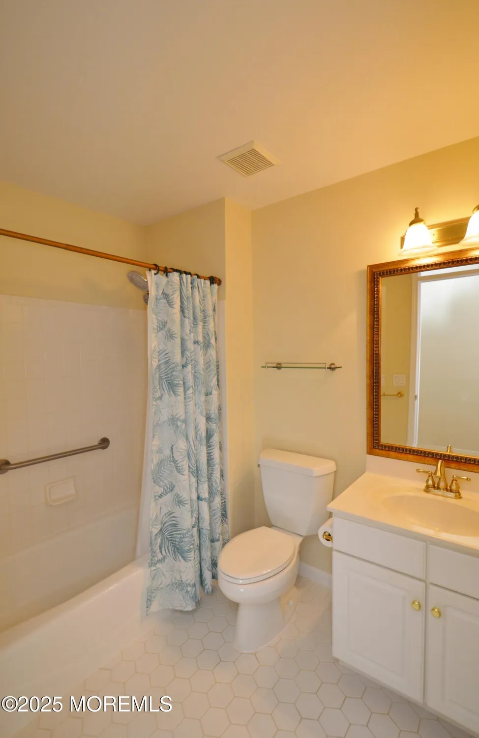 Property Slideshow image 40 of 58 | 2506 woodbine ln, Toms River, NJ, 08755