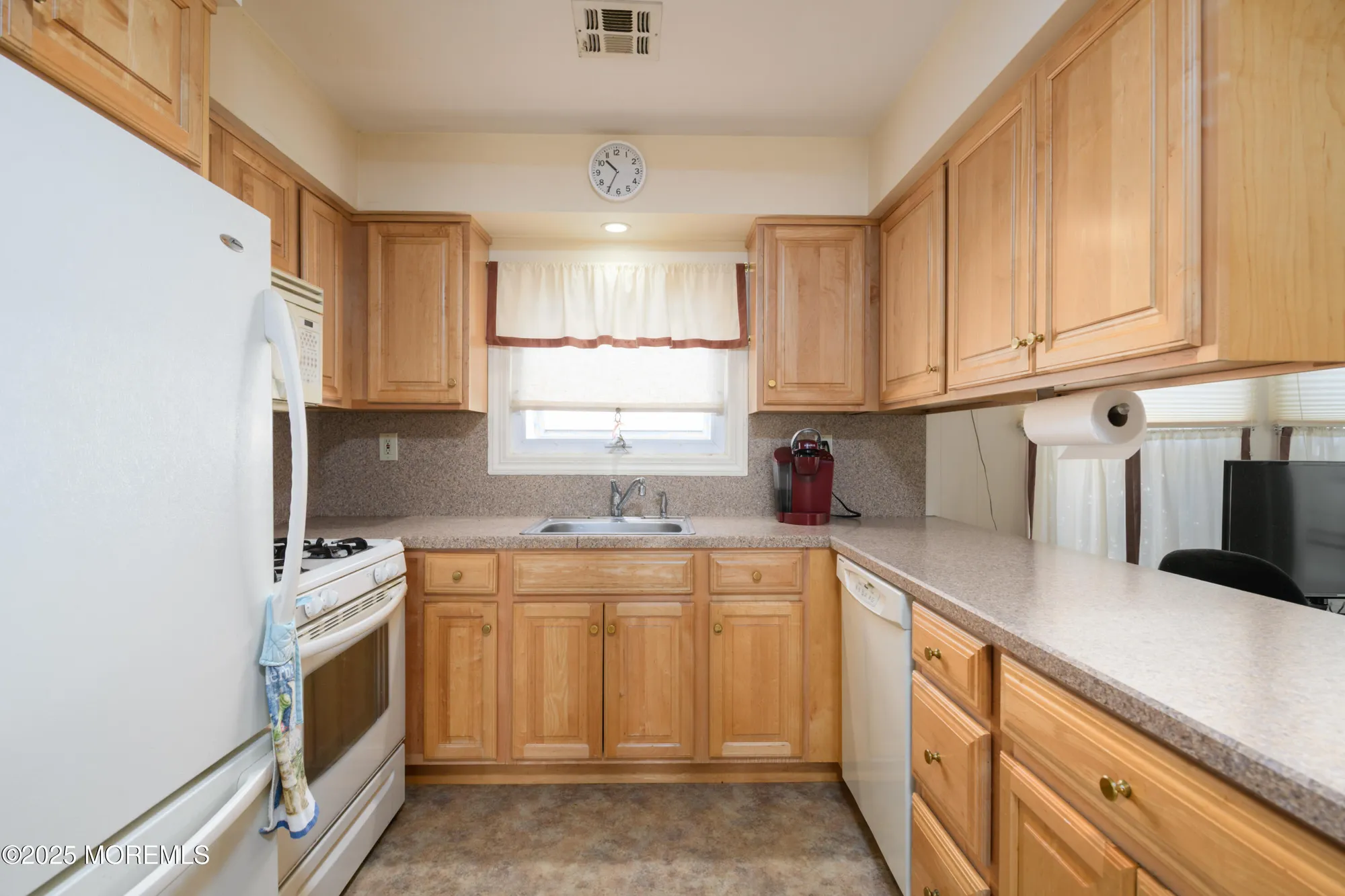 Property Slideshow image 14 of 33 | 130 rodhos st, Toms River, NJ, 08757