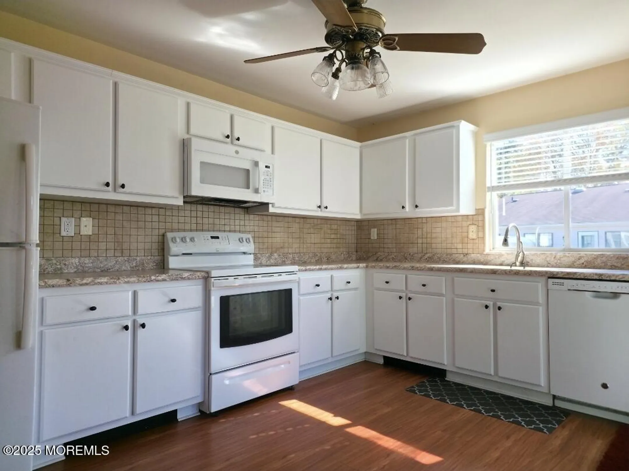 Property Slideshow image 30 of 33 | 490b new castle ct, Manchester, NJ, 08759