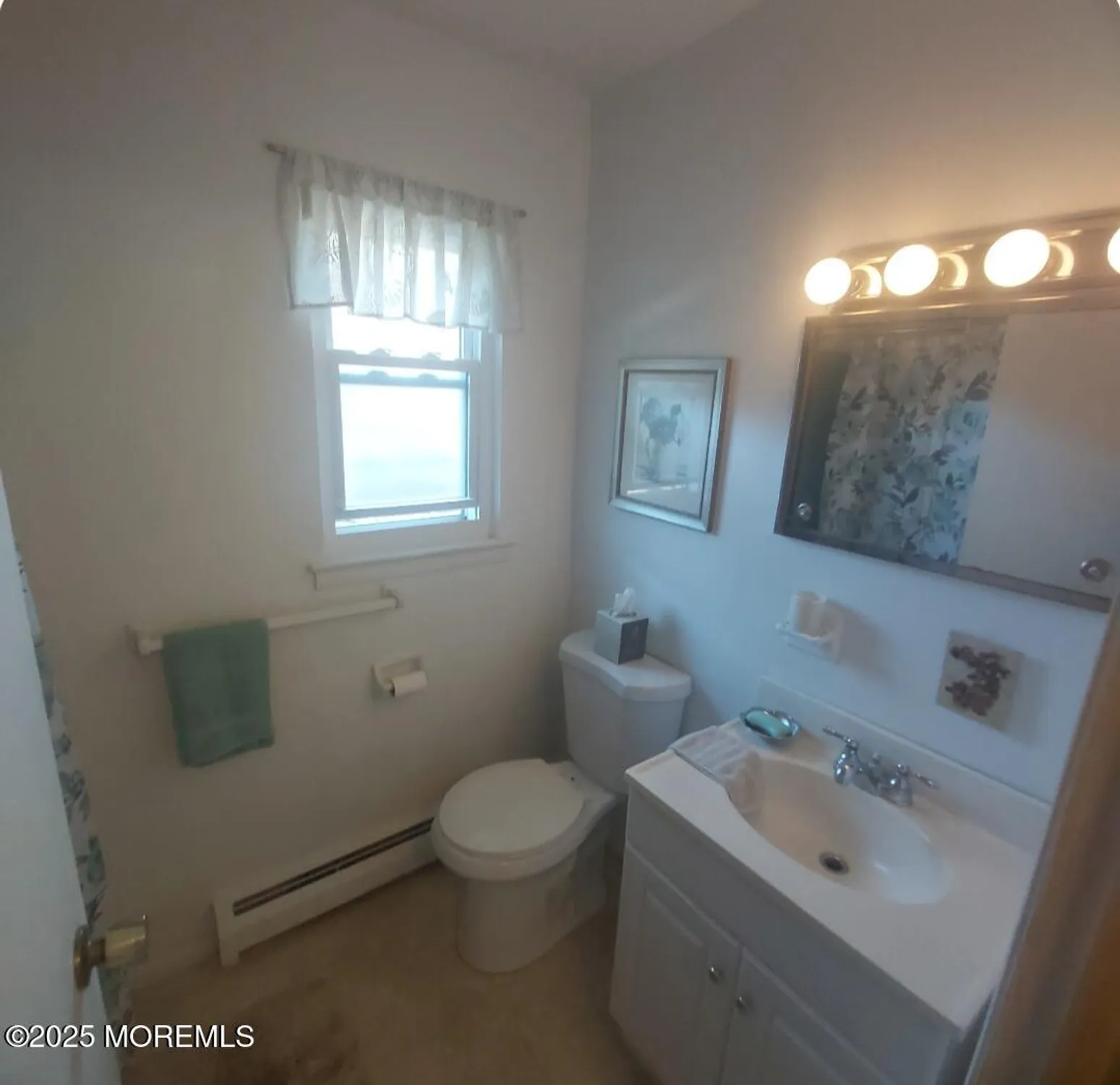 Property Slideshow image 6 of 12 | 2217 mount hood ln, Toms River, NJ, 08753