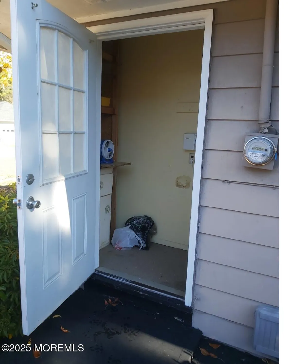 Property Slideshow image 11 of 12 | 2217 mount hood ln, Toms River, NJ, 08753