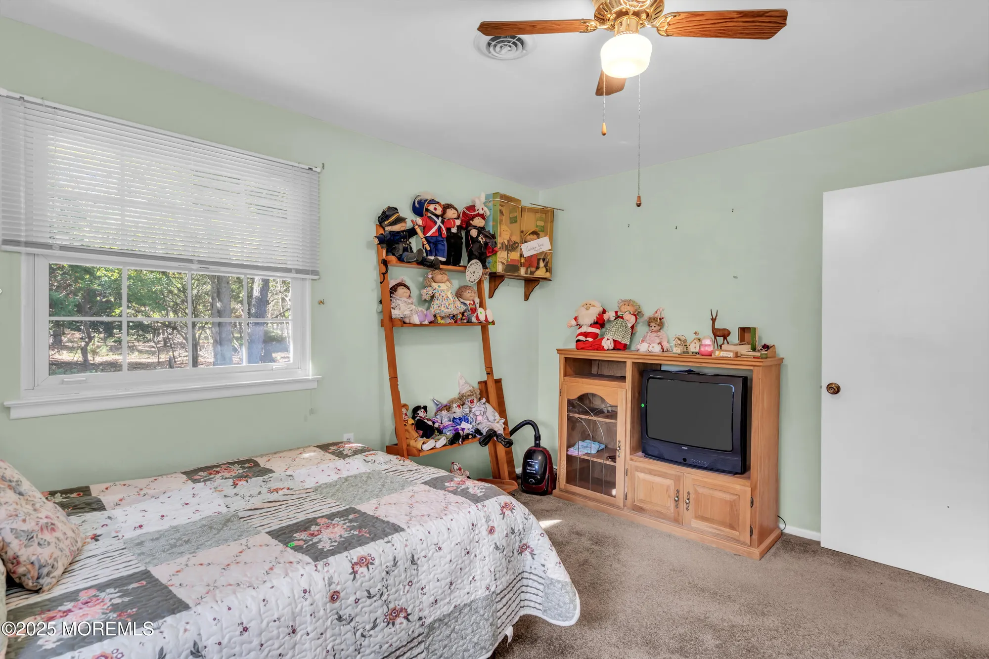 Property Slideshow image 12 of 20 | 186 constitution blvd, Whiting, NJ, 08759