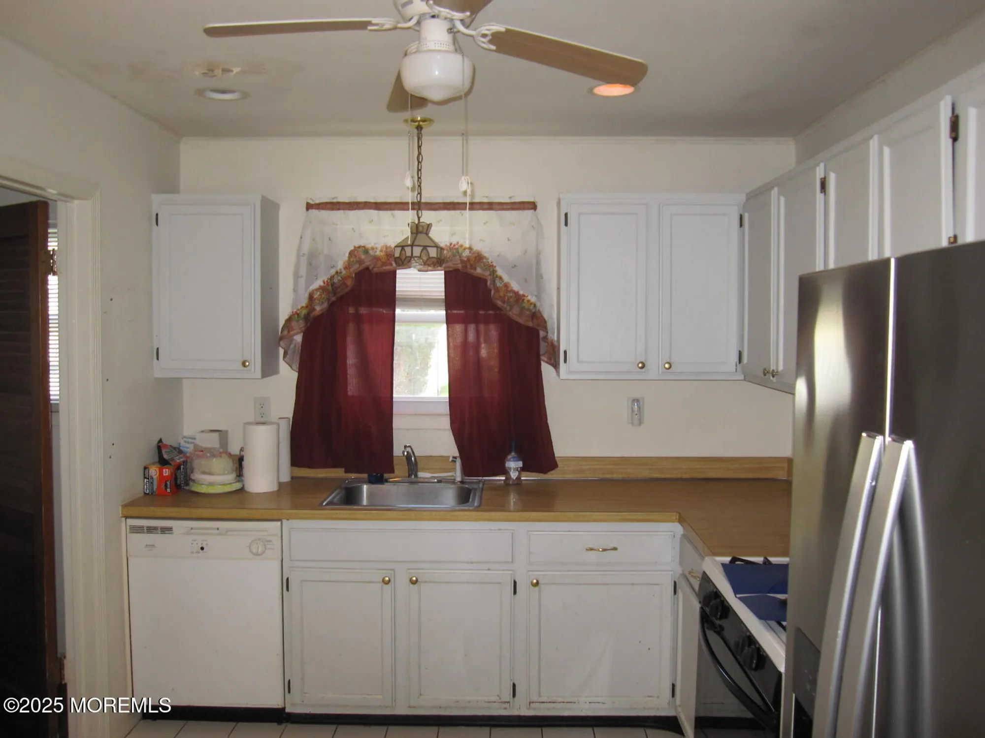 Property Slideshow image 12 of 16 | 367 port royal dr, Toms River, NJ, 08757