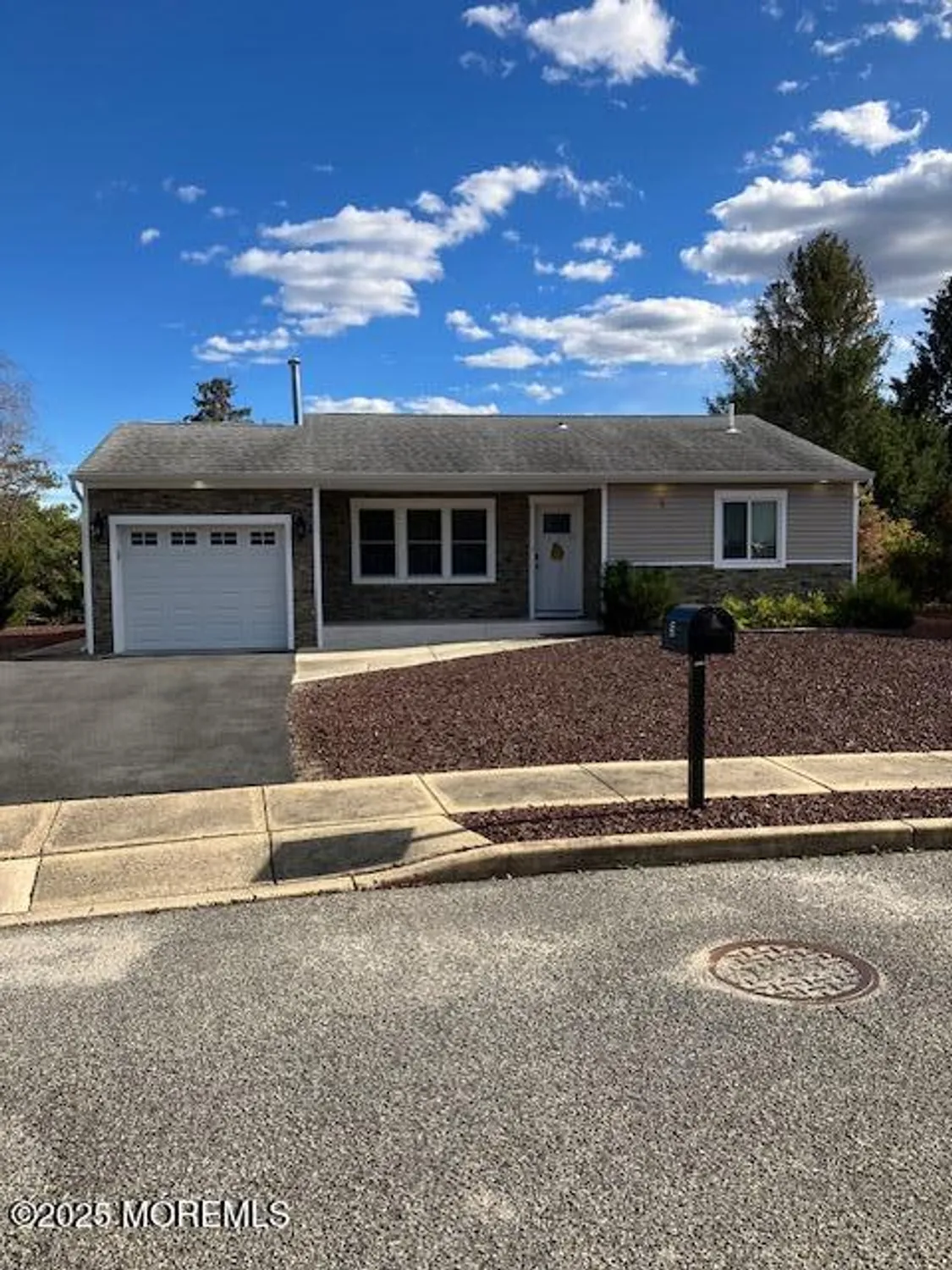 Property Slideshow image 1 of 17 | 5 shaw ct, Toms River, NJ, 08757